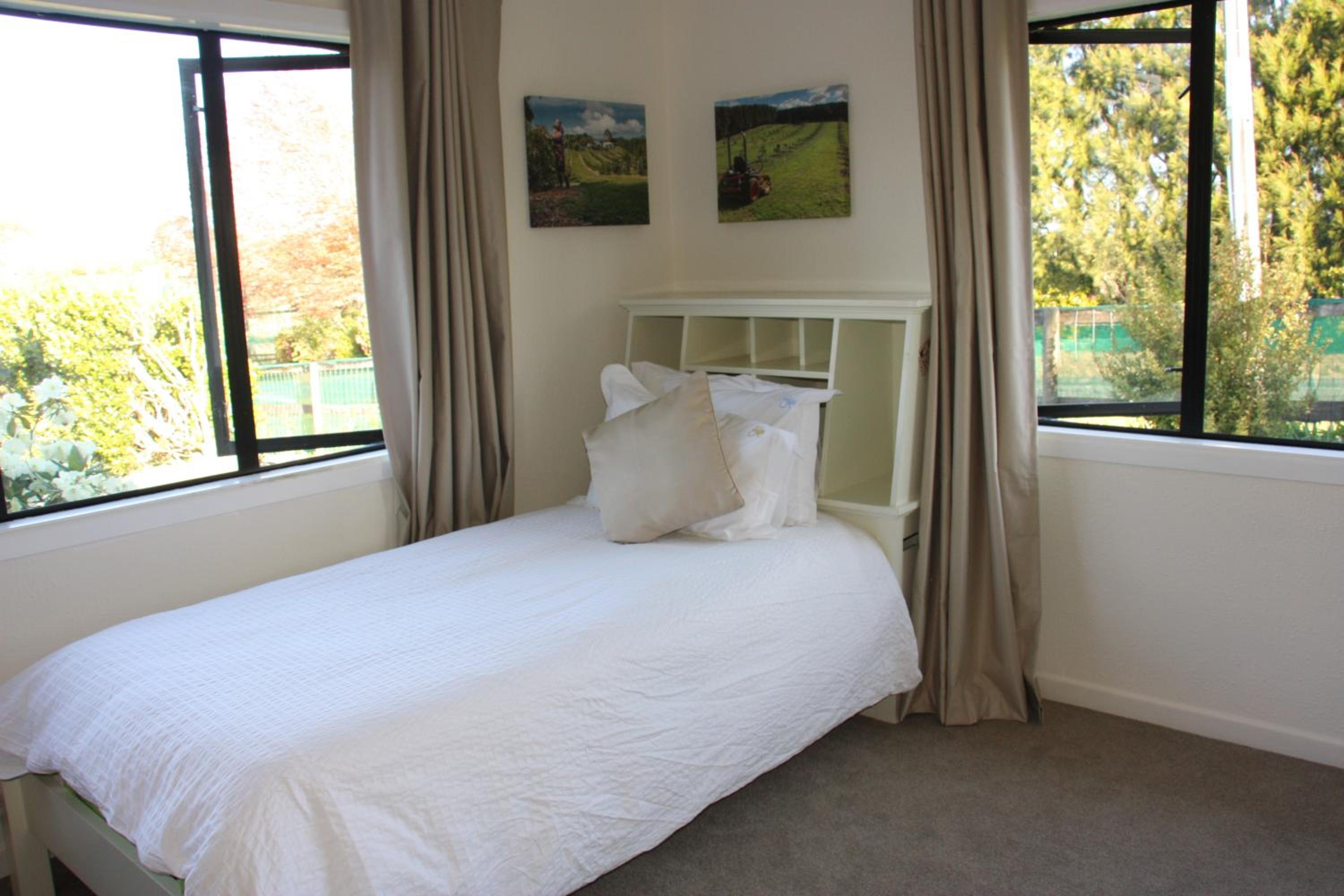 Avocado Orchard Escape Katikati