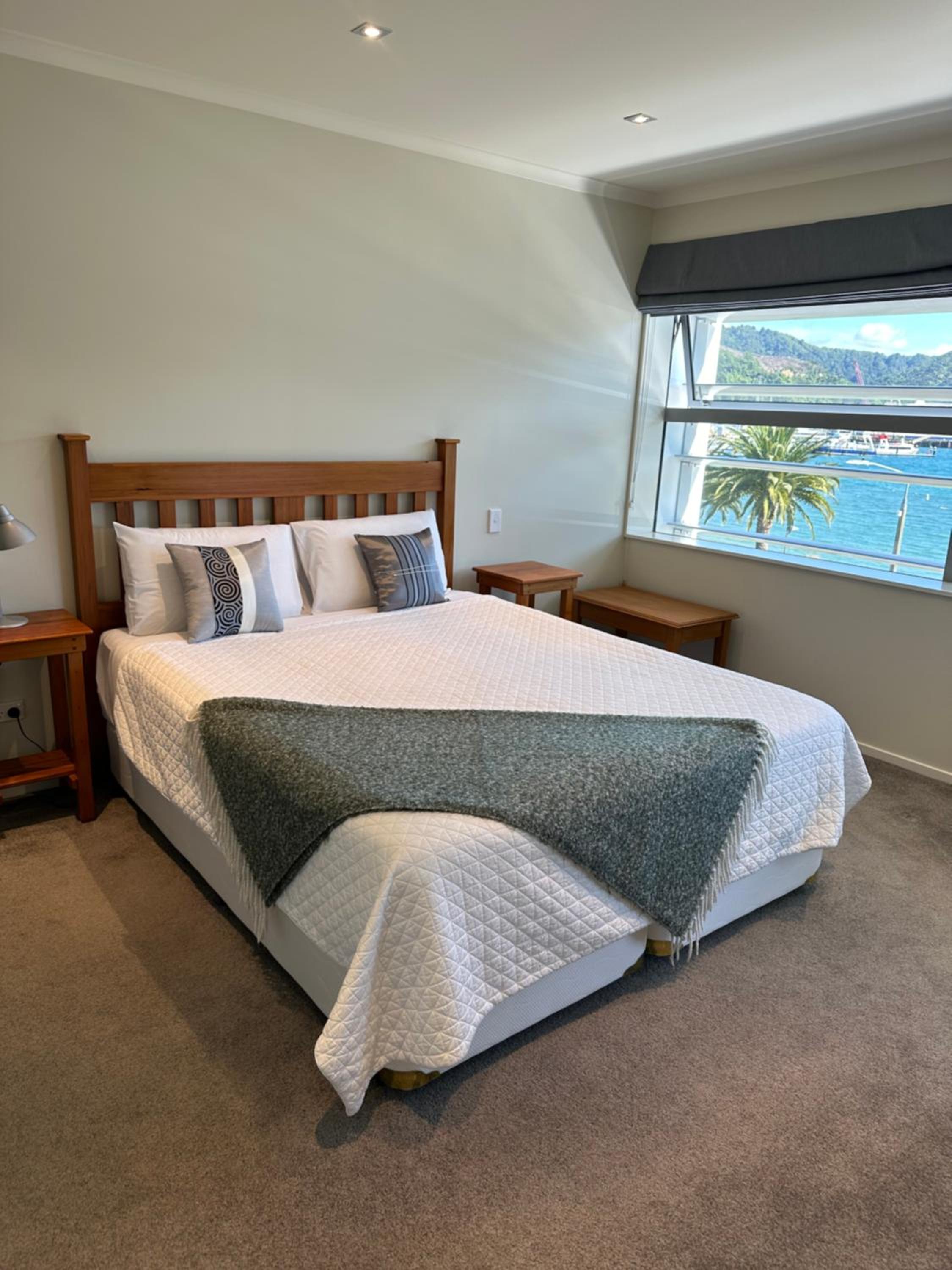 Oxleys 406 3 bedroom Waterfront Apartment view 3
