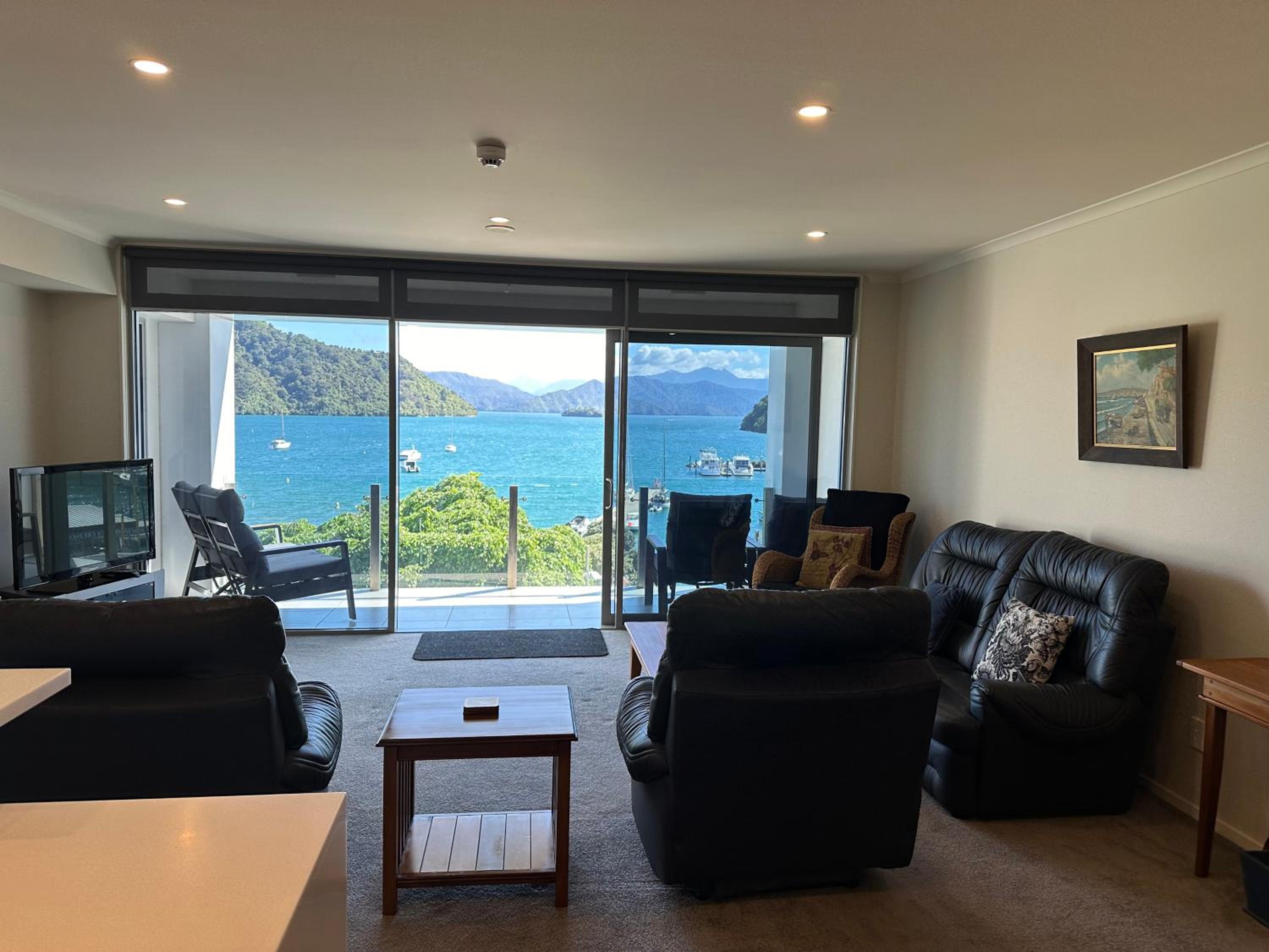 Oxleys 406 3 bedroom Waterfront Apartment view 4