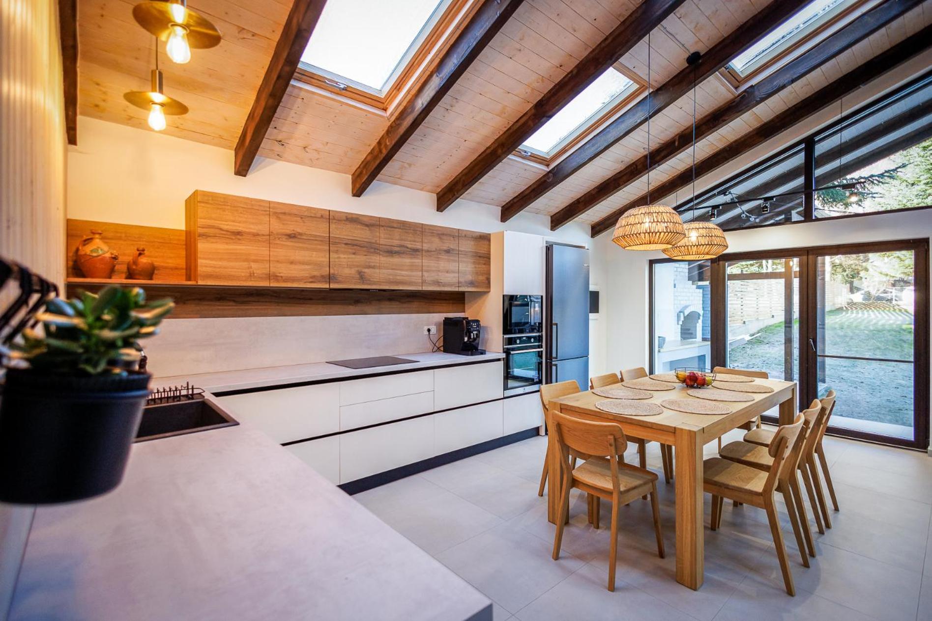 Cabana Rapsodia