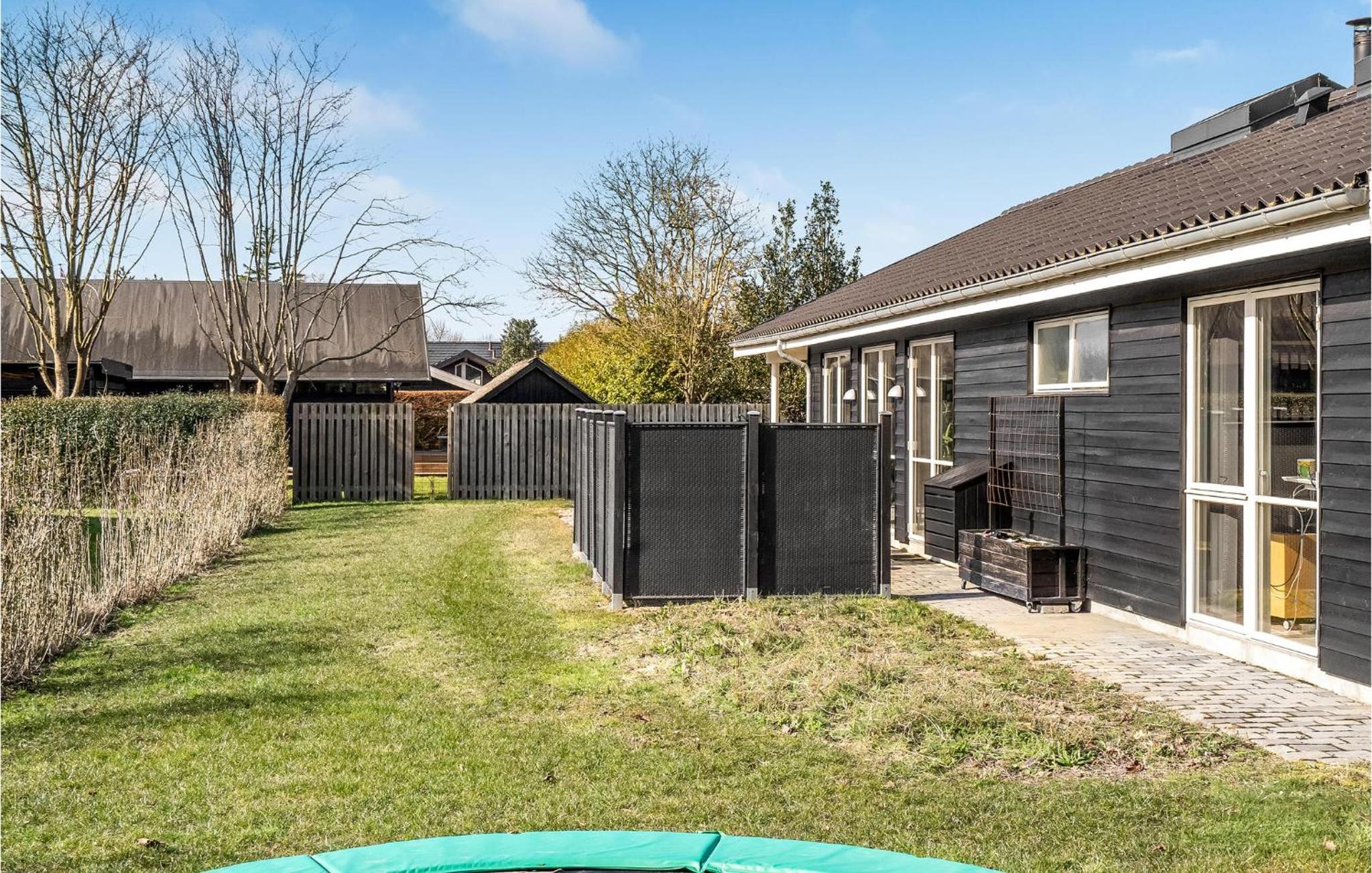 Nice Home In Juelsminde With Wifi
