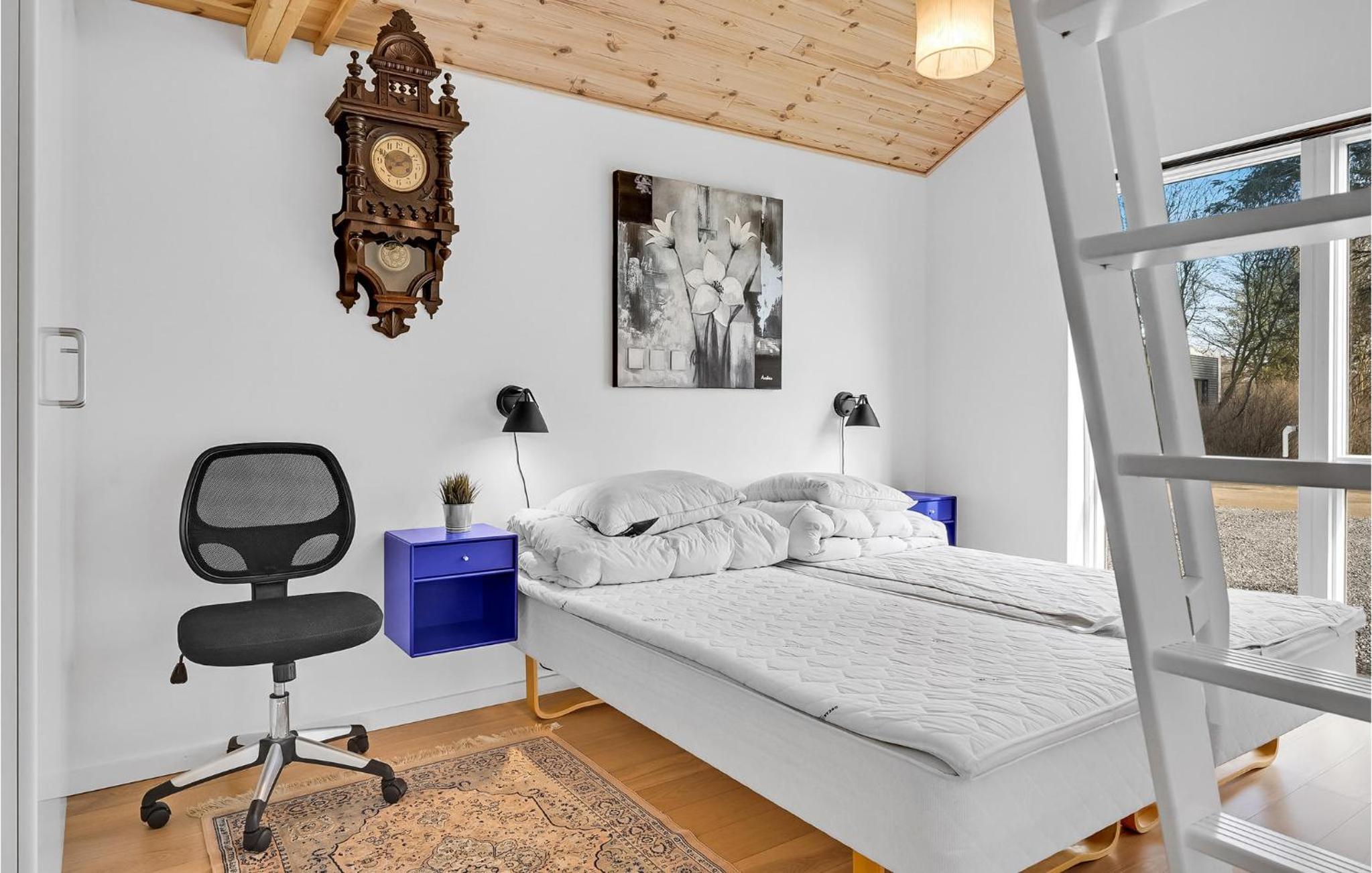 Nice Home In Juelsminde With Wifi