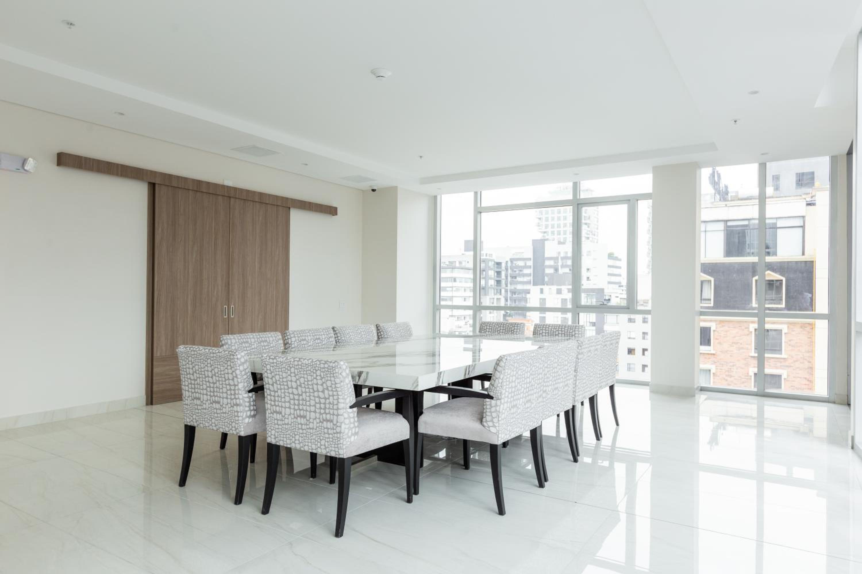 Le Parc Residence Deluxe Suite