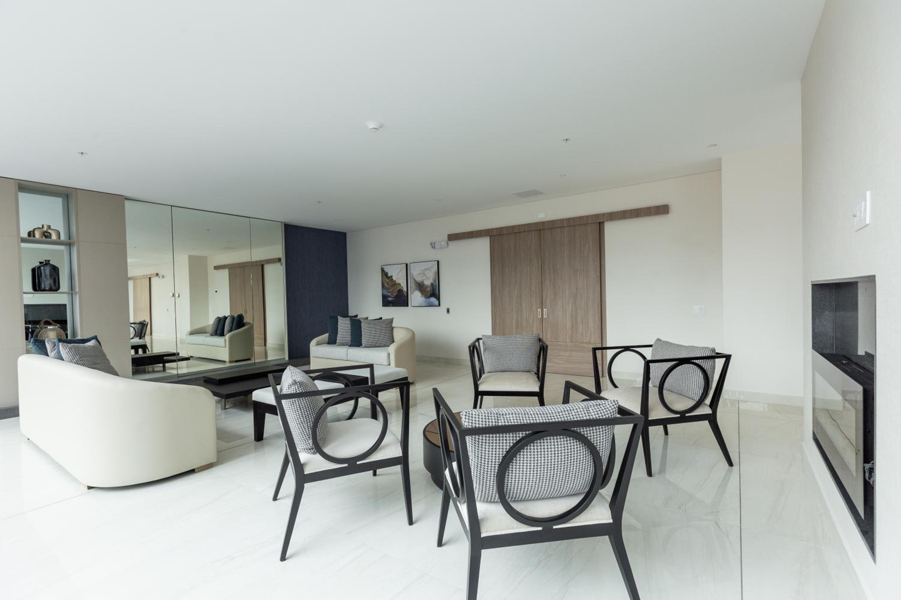 Le Parc Residence Deluxe Suite
