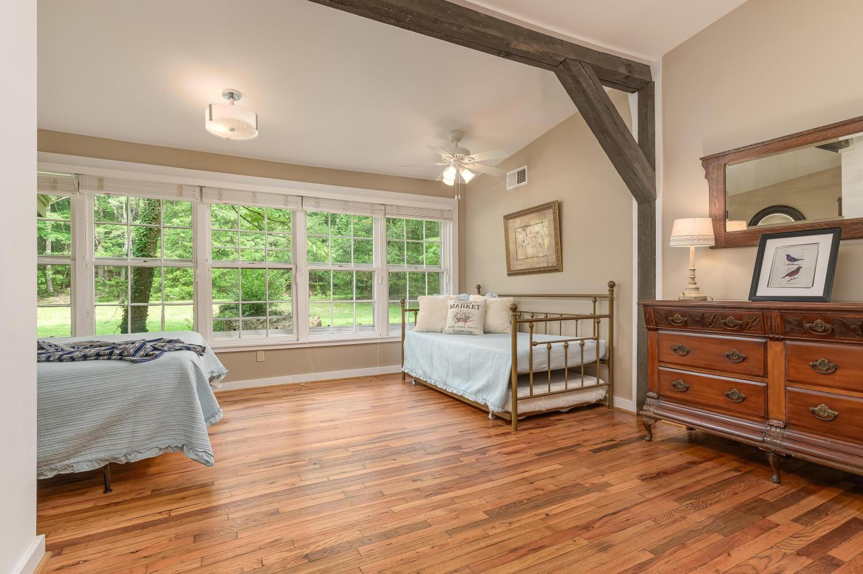Cragsmere Manor Views 24 guests view 3