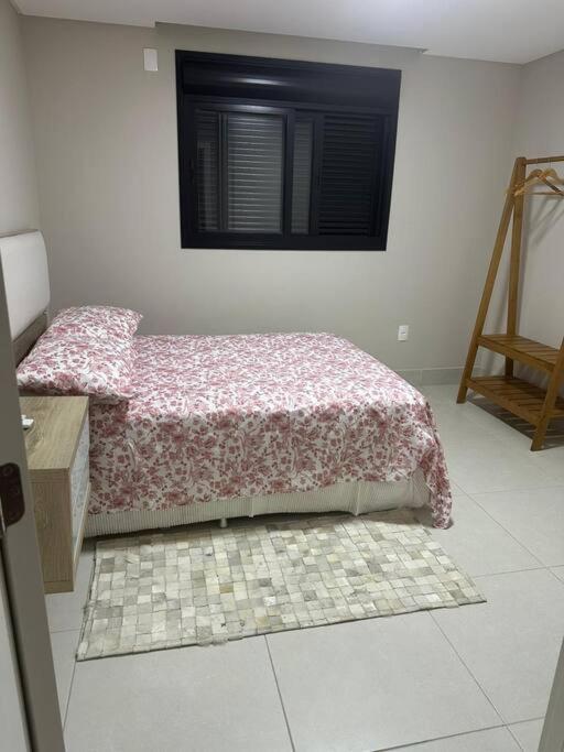 Apartamento Moderno, Charmoso e Pertinho do Mar em Bombas