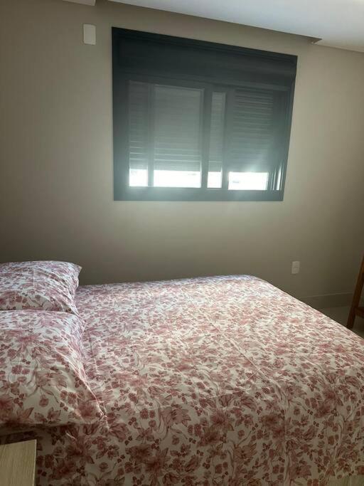 Apartamento Moderno, Charmoso e Pertinho do Mar em Bombas