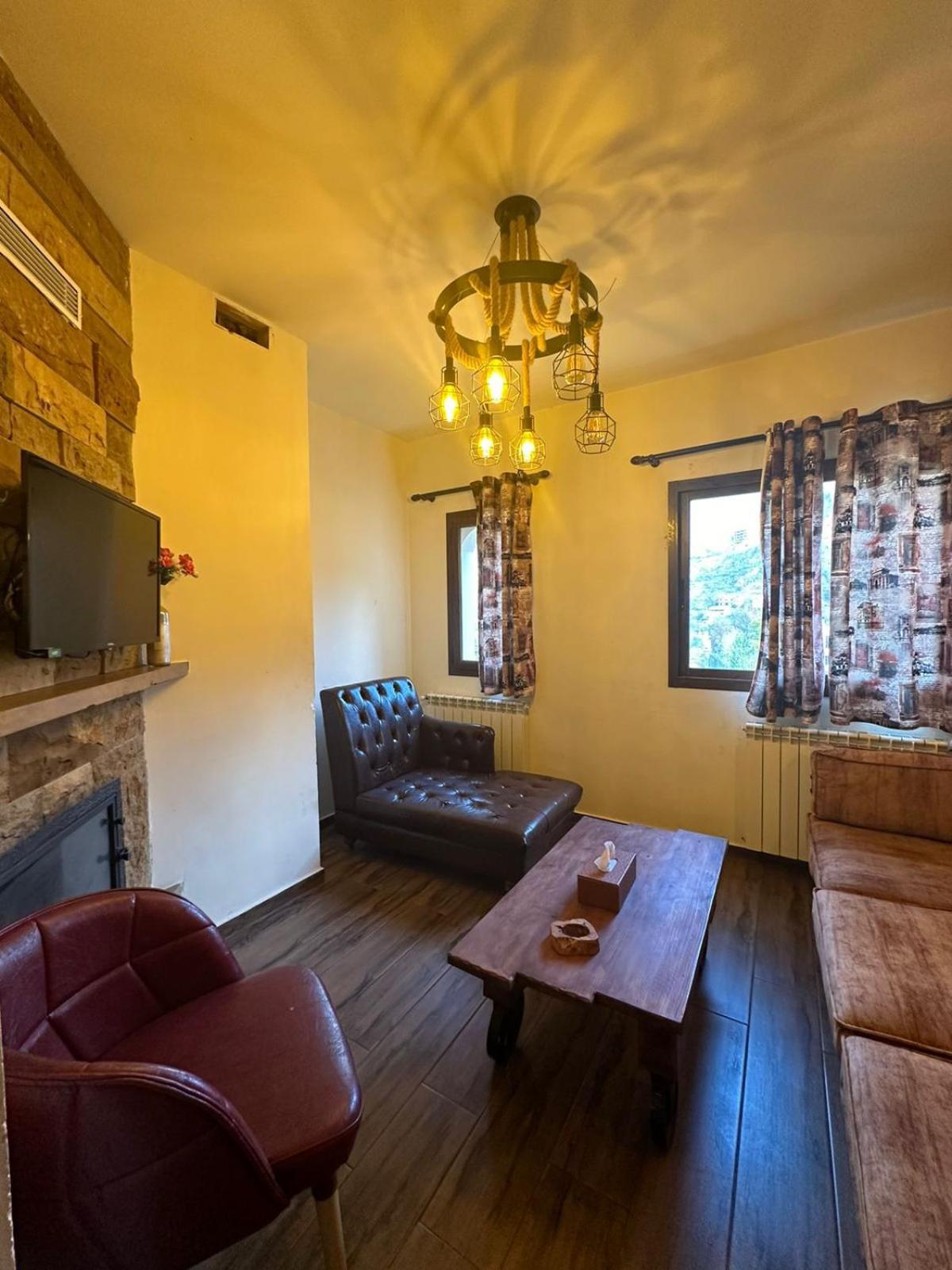 Rokwood faraya
