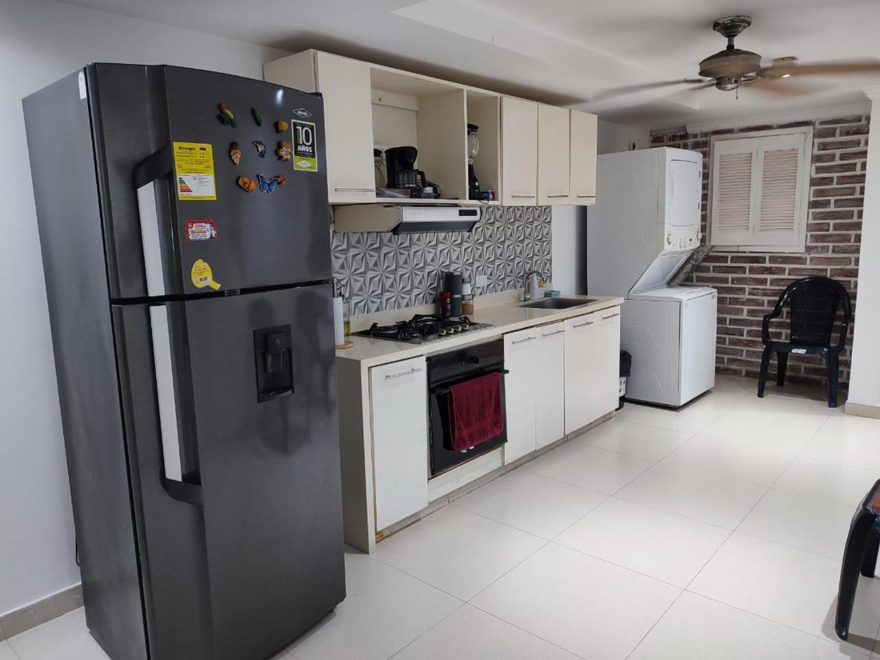 Cozy Apto with AC and Washer inside the Walls