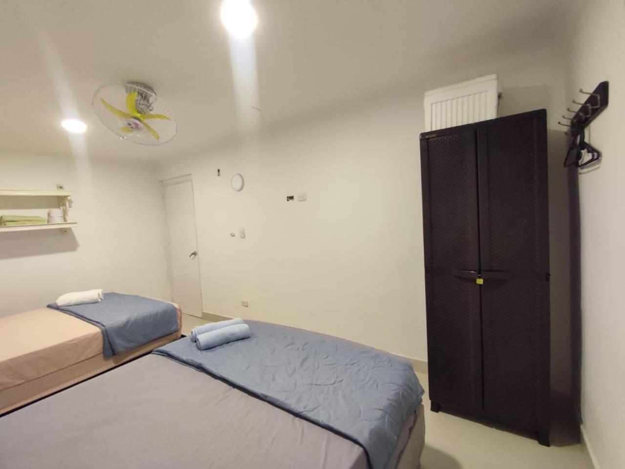 Cozy Apto with AC and Washer inside the Walls
