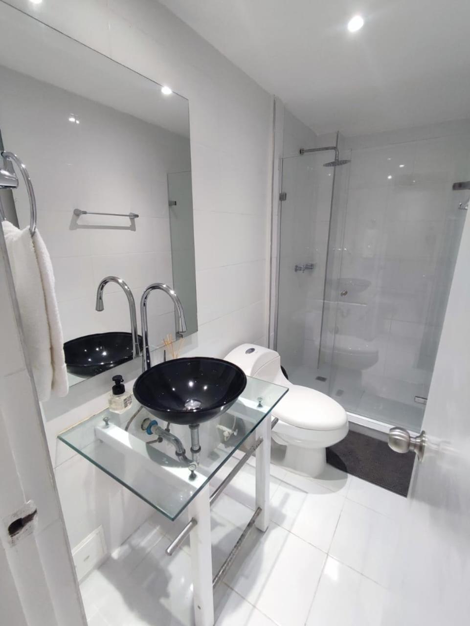 Cozy Apto with AC and Washer inside the Walls