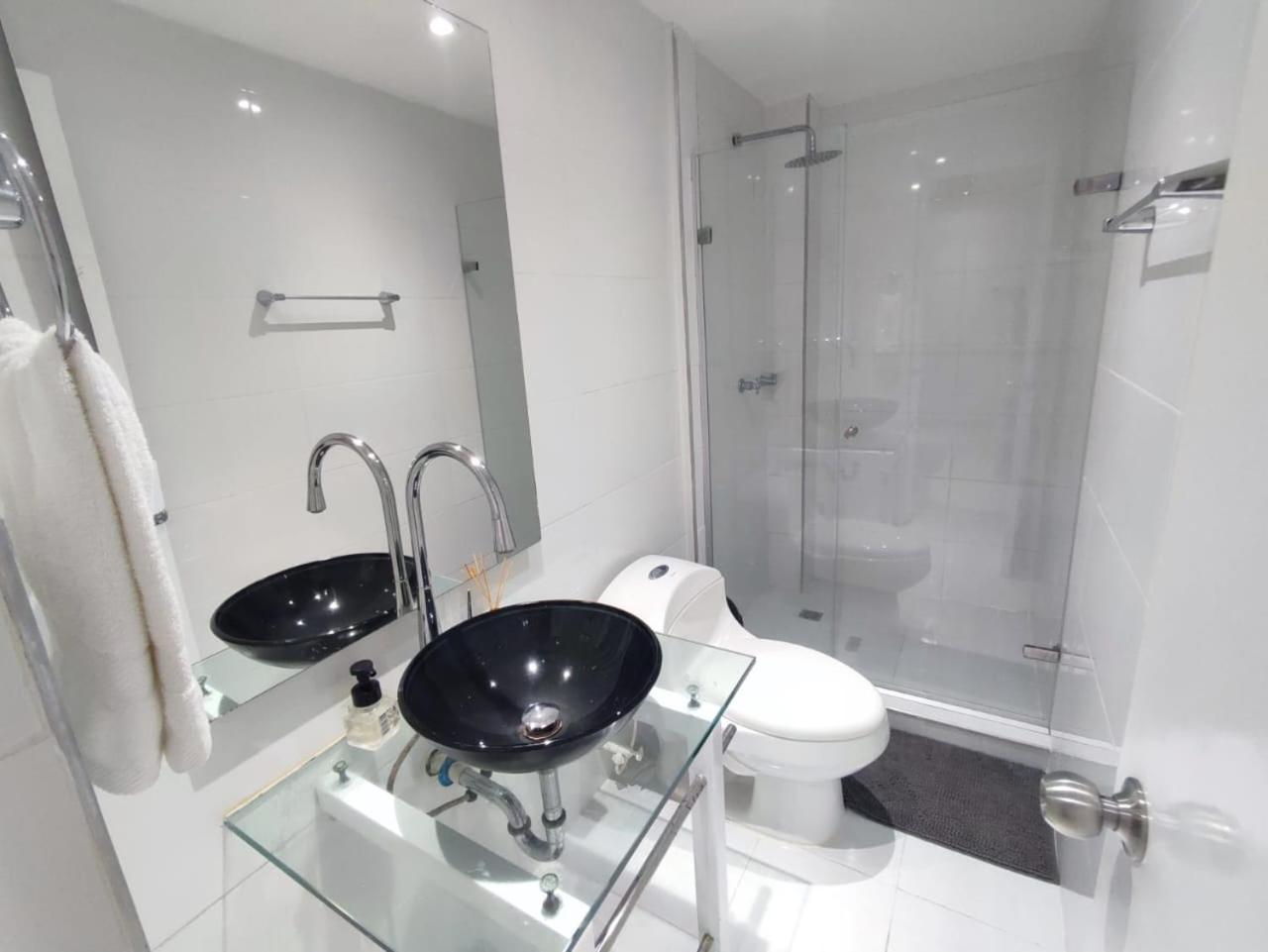 Cozy Apto with AC and Washer inside the Walls