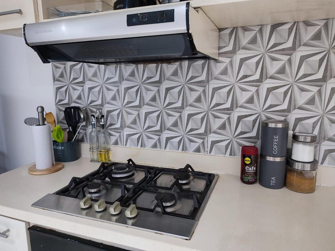 Cozy Apto with AC and Washer inside the Walls