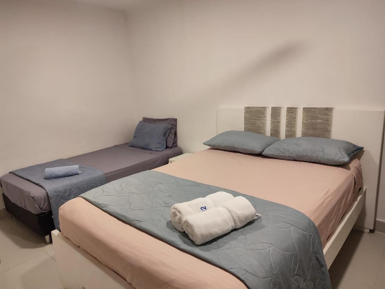 Cozy Apto with AC and Washer inside the Walls
