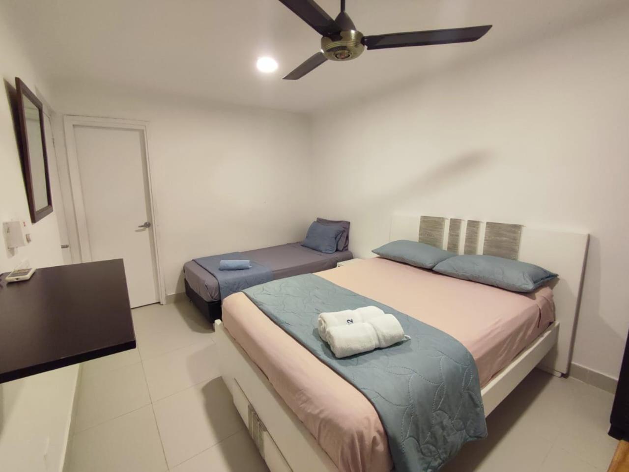 Cozy Apto with AC and Washer inside the Walls
