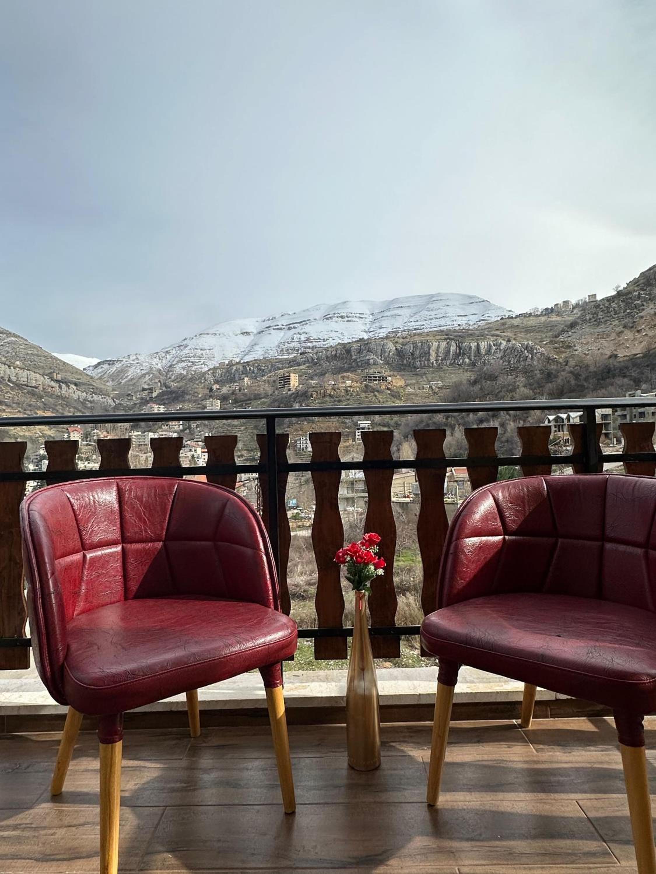 Rokwood faraya