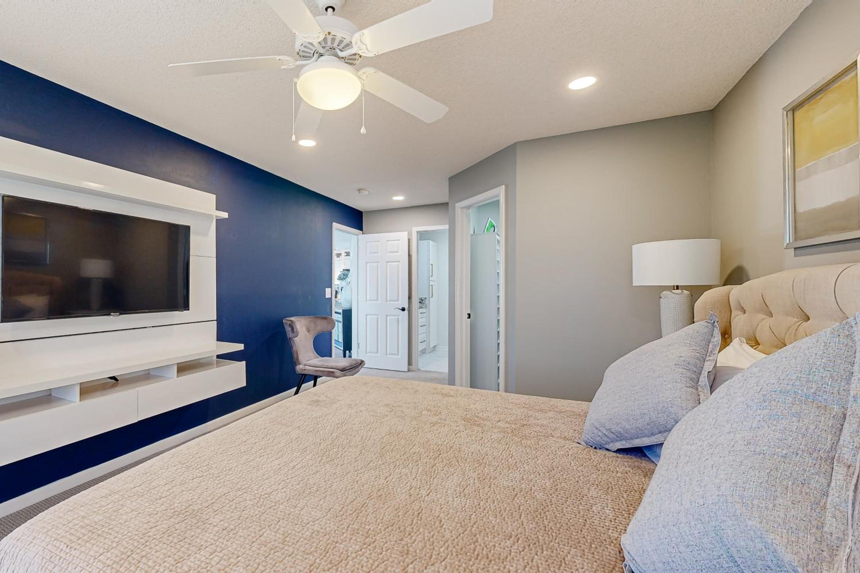 Golf Course Views and Pool Myrtle Beach Retreat
