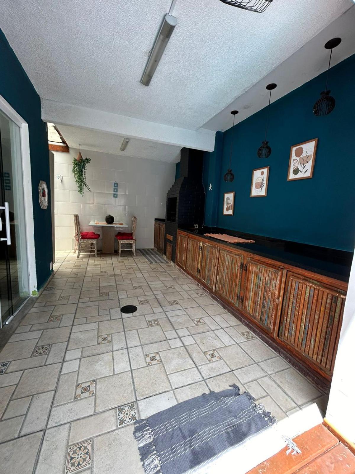 CASA PERTINHO da PRAIA EM ILHABELA