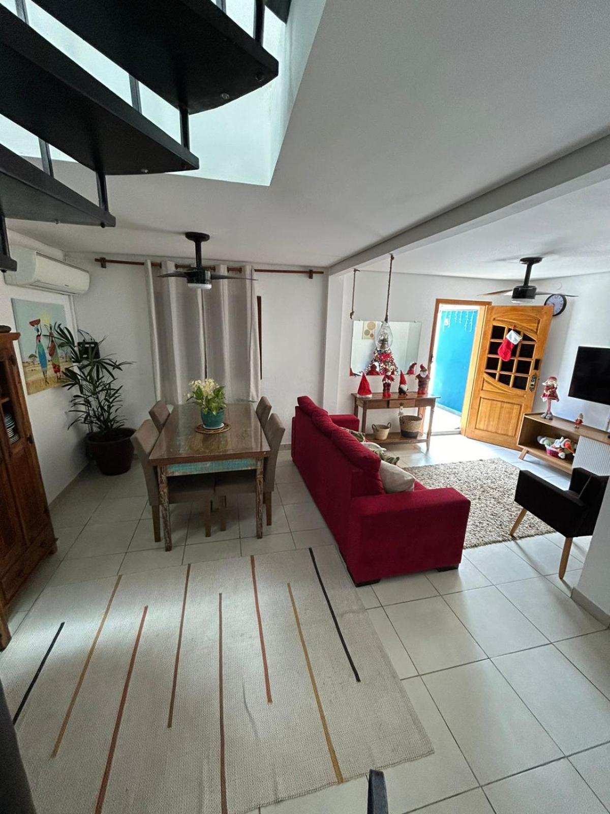 CASA PERTINHO da PRAIA EM ILHABELA