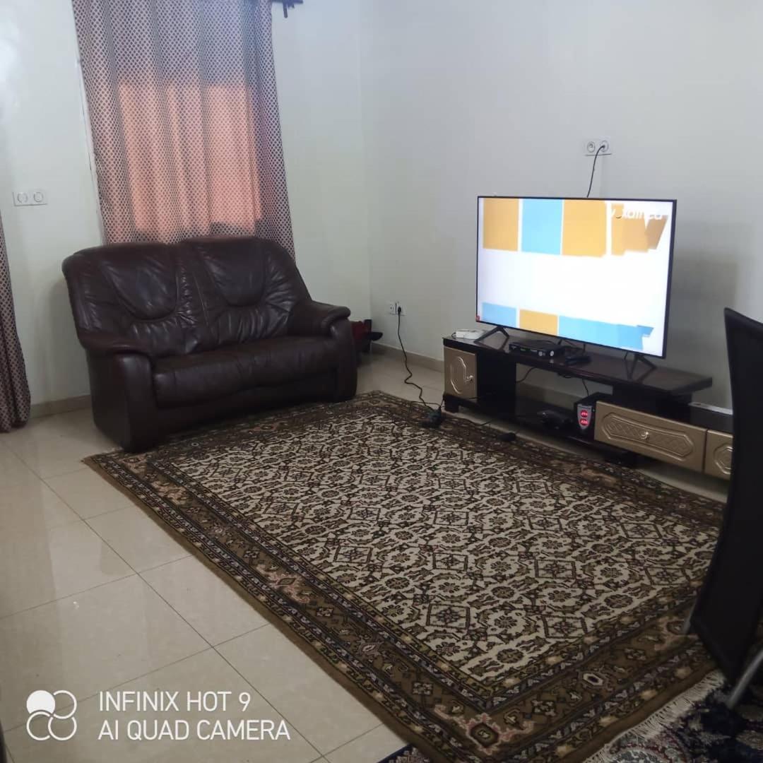 Appartement meublé Nkolbong, San Francisco, Yaoundé