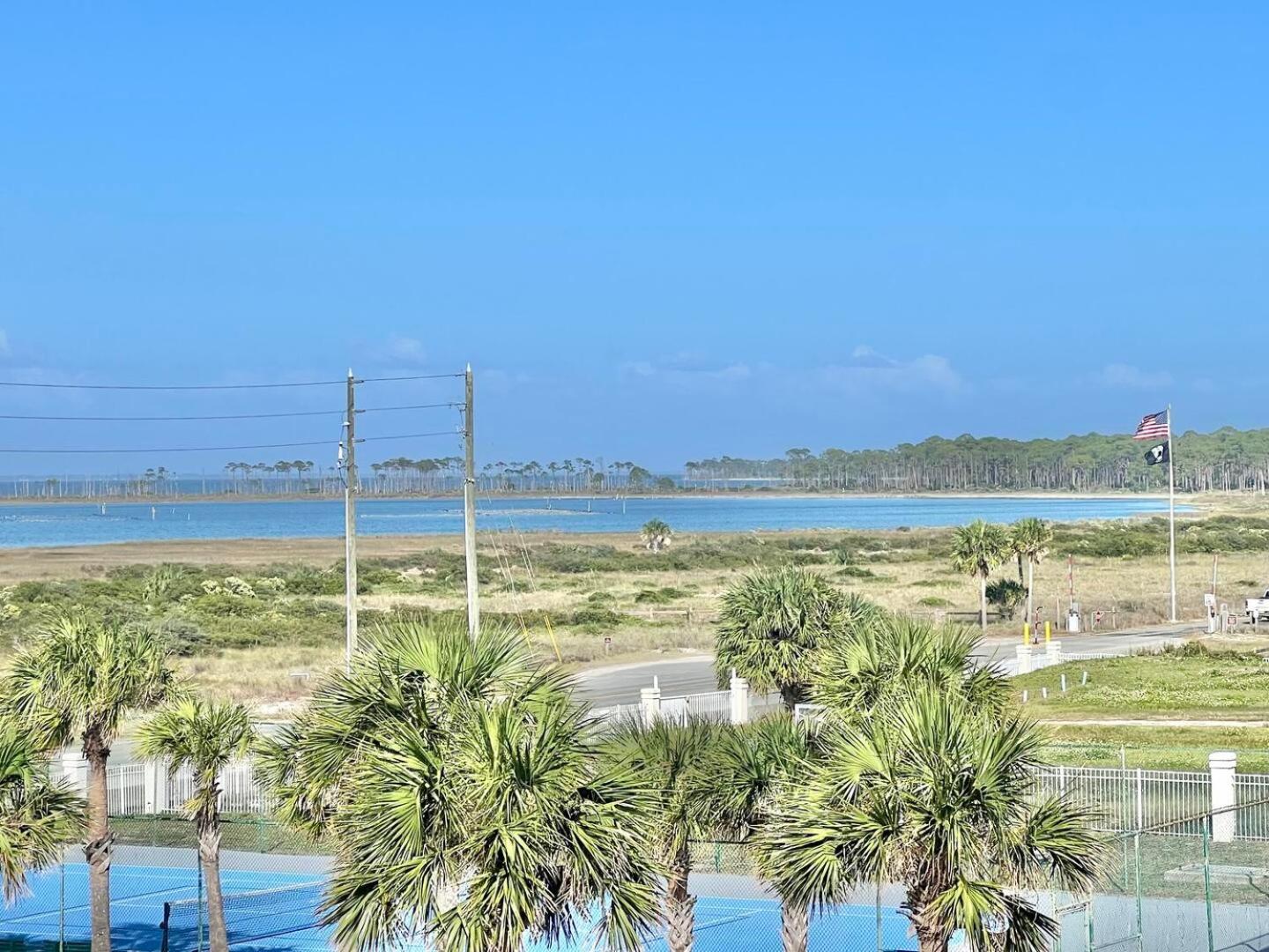 Cool Change- Sunset Beach- Beachfront- Pet-Friendly view 4