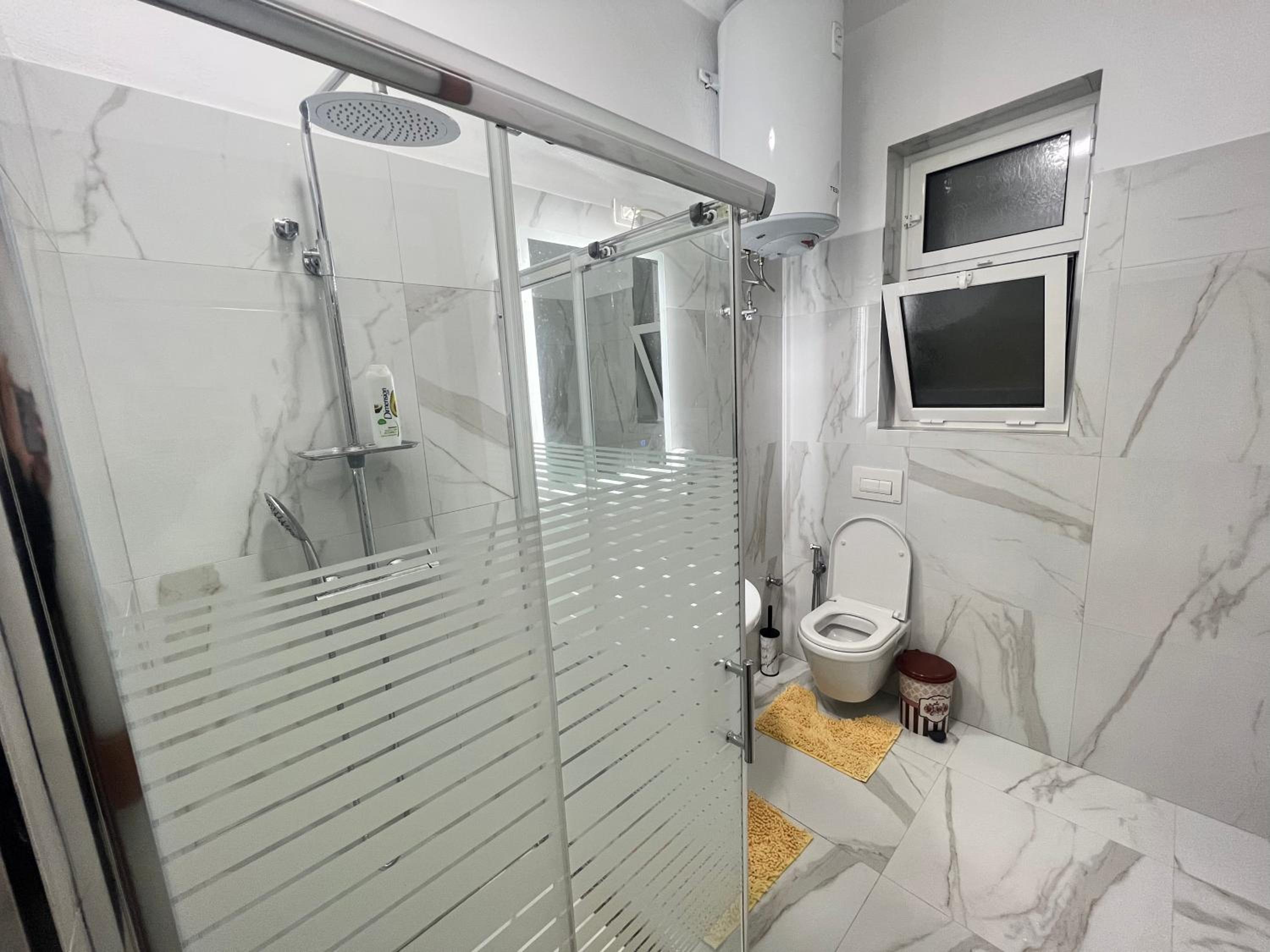 Mandi Apartament