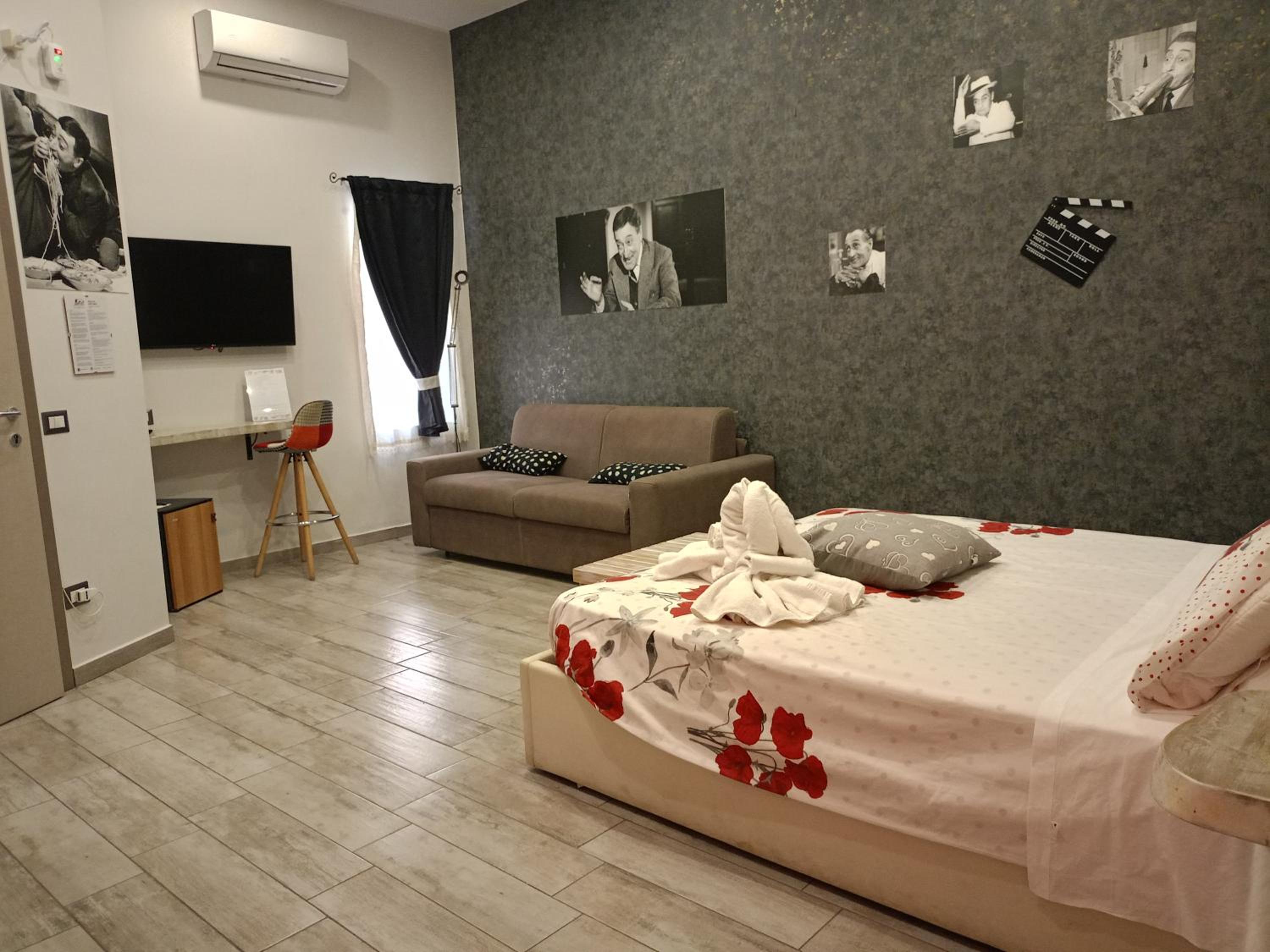 Artisti Sustinea Rooms