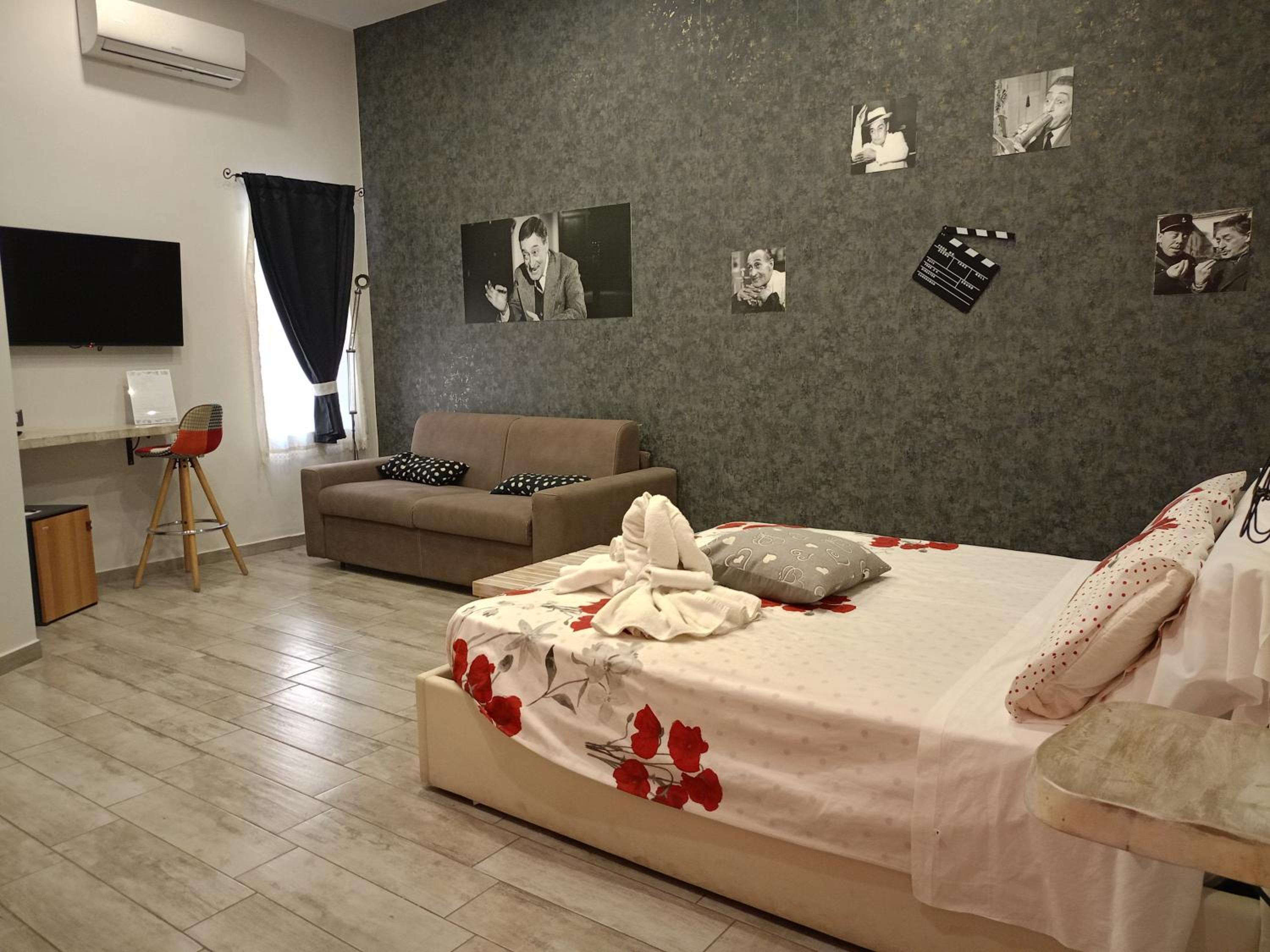 Artisti Sustinea Rooms
