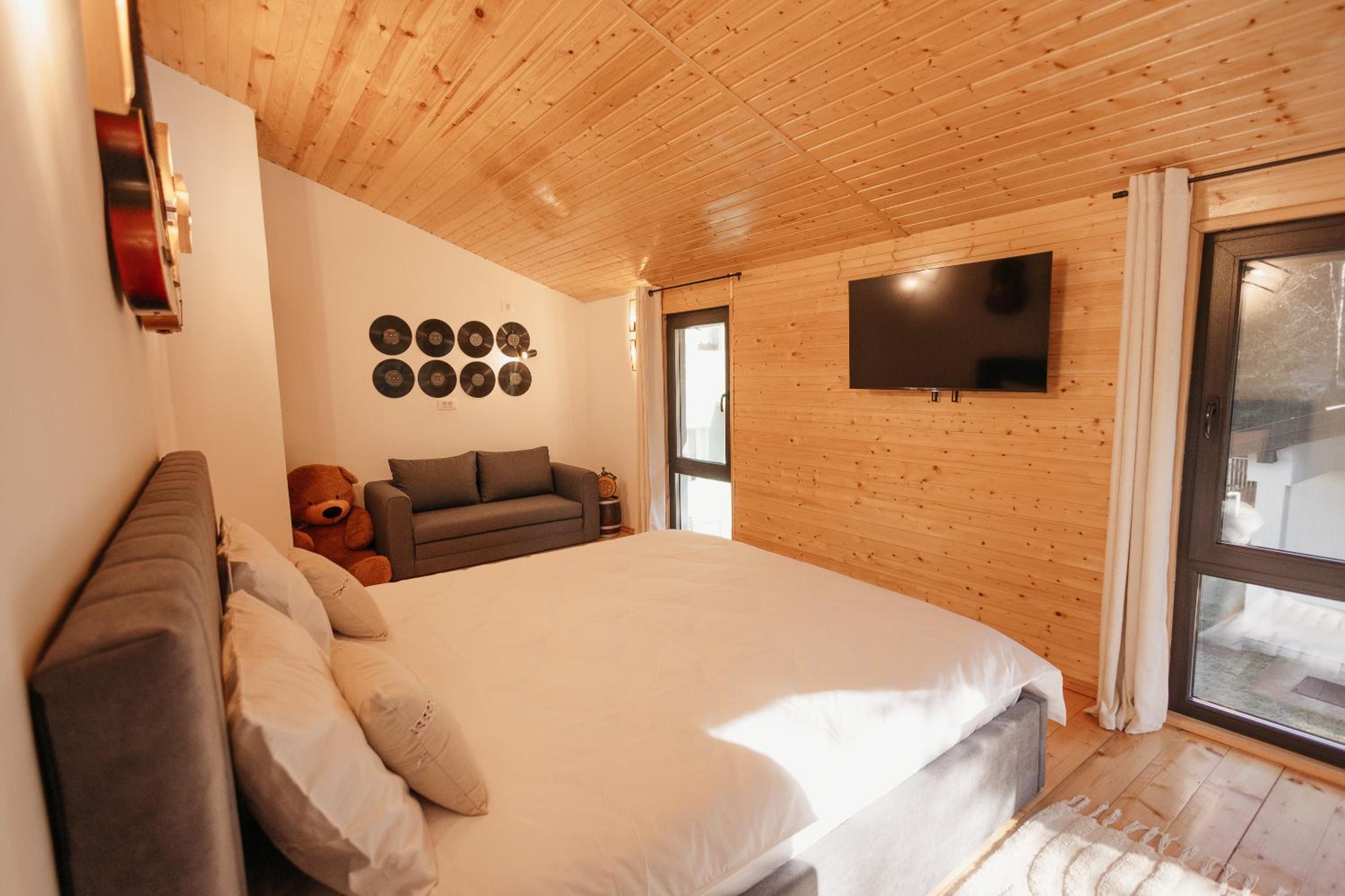 Cabana Rapsodia
