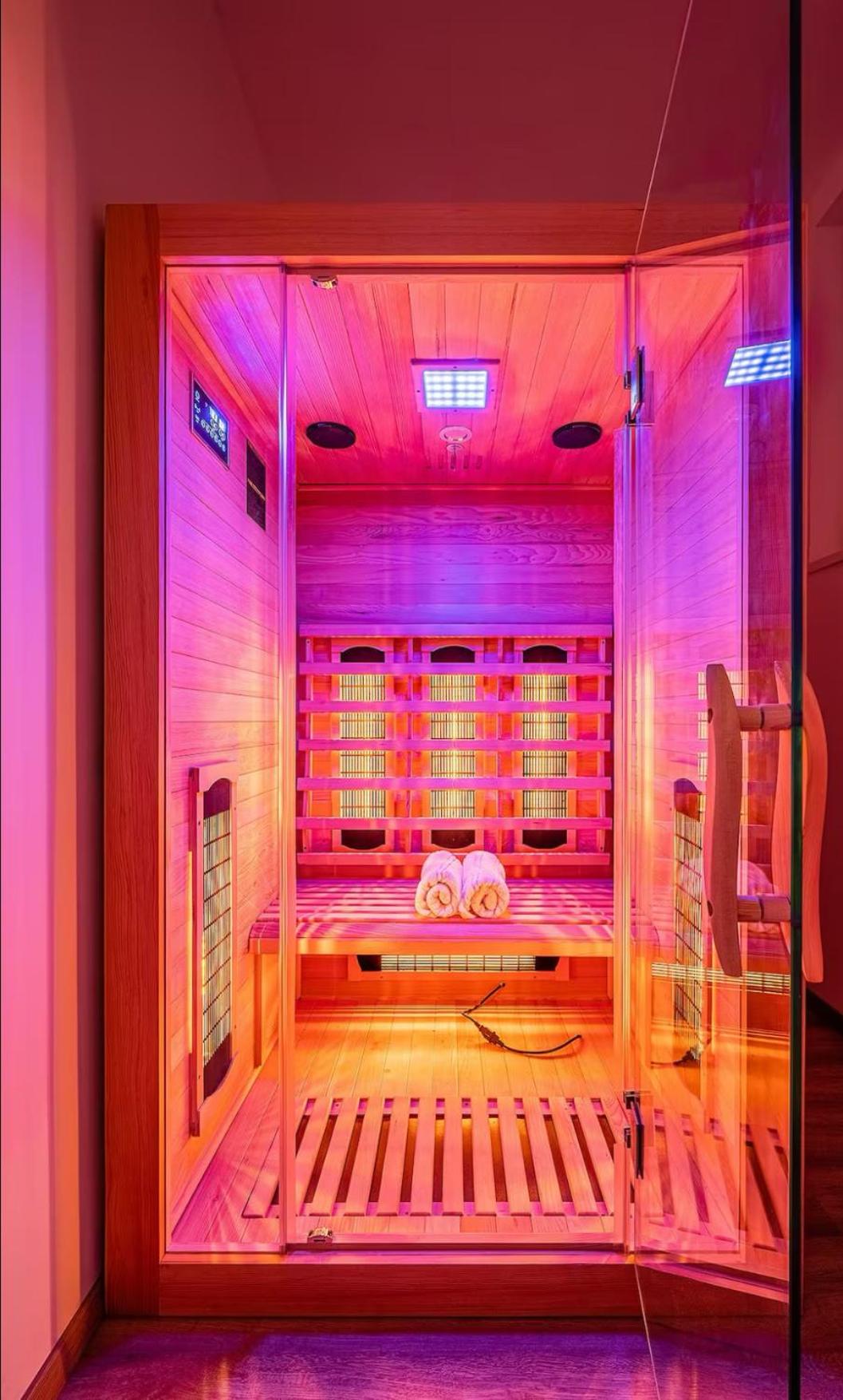 Lovely and relaxing home with amazing SAUNA & FREE GARAGE view 2