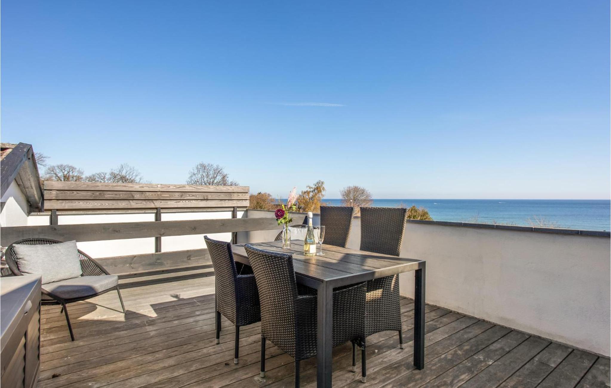 2 Bedroom Beautiful Home In Allinge