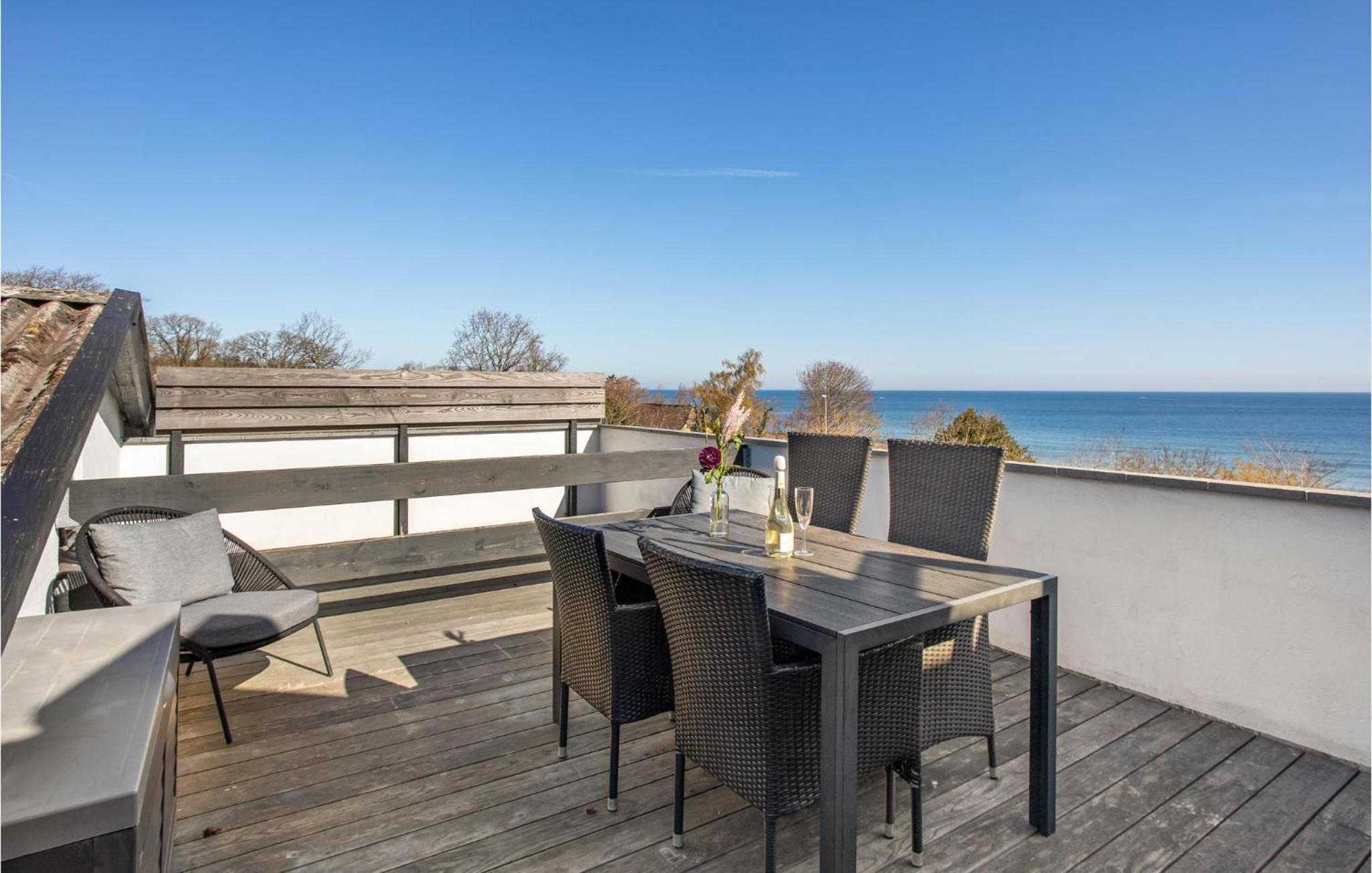 2 Bedroom Beautiful Home In Allinge