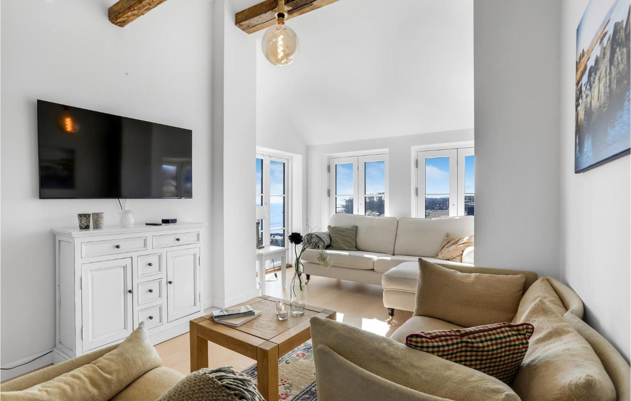 2 Bedroom Beautiful Home In Allinge