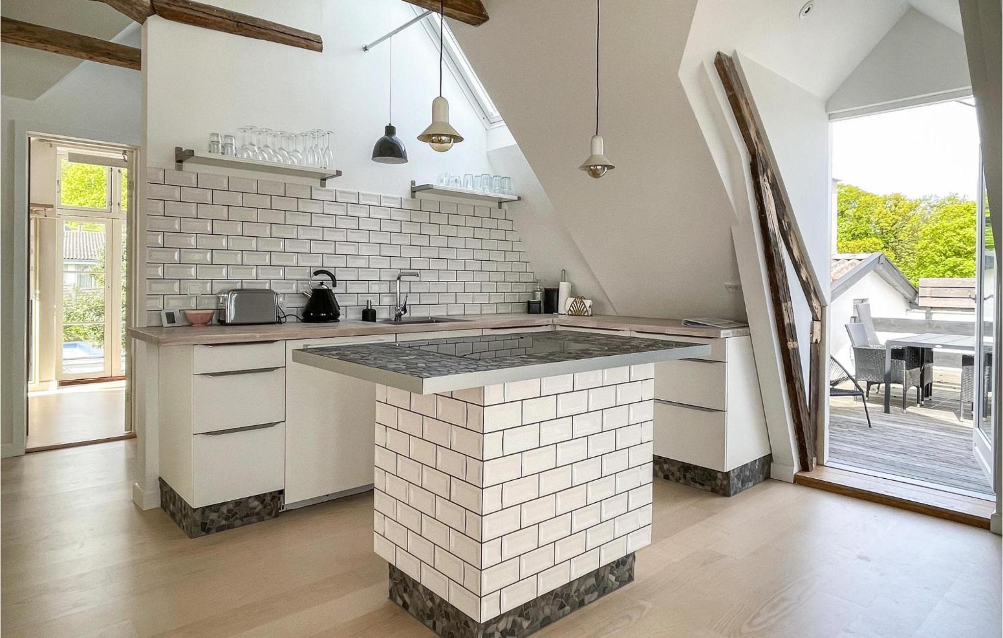 2 Bedroom Beautiful Home In Allinge