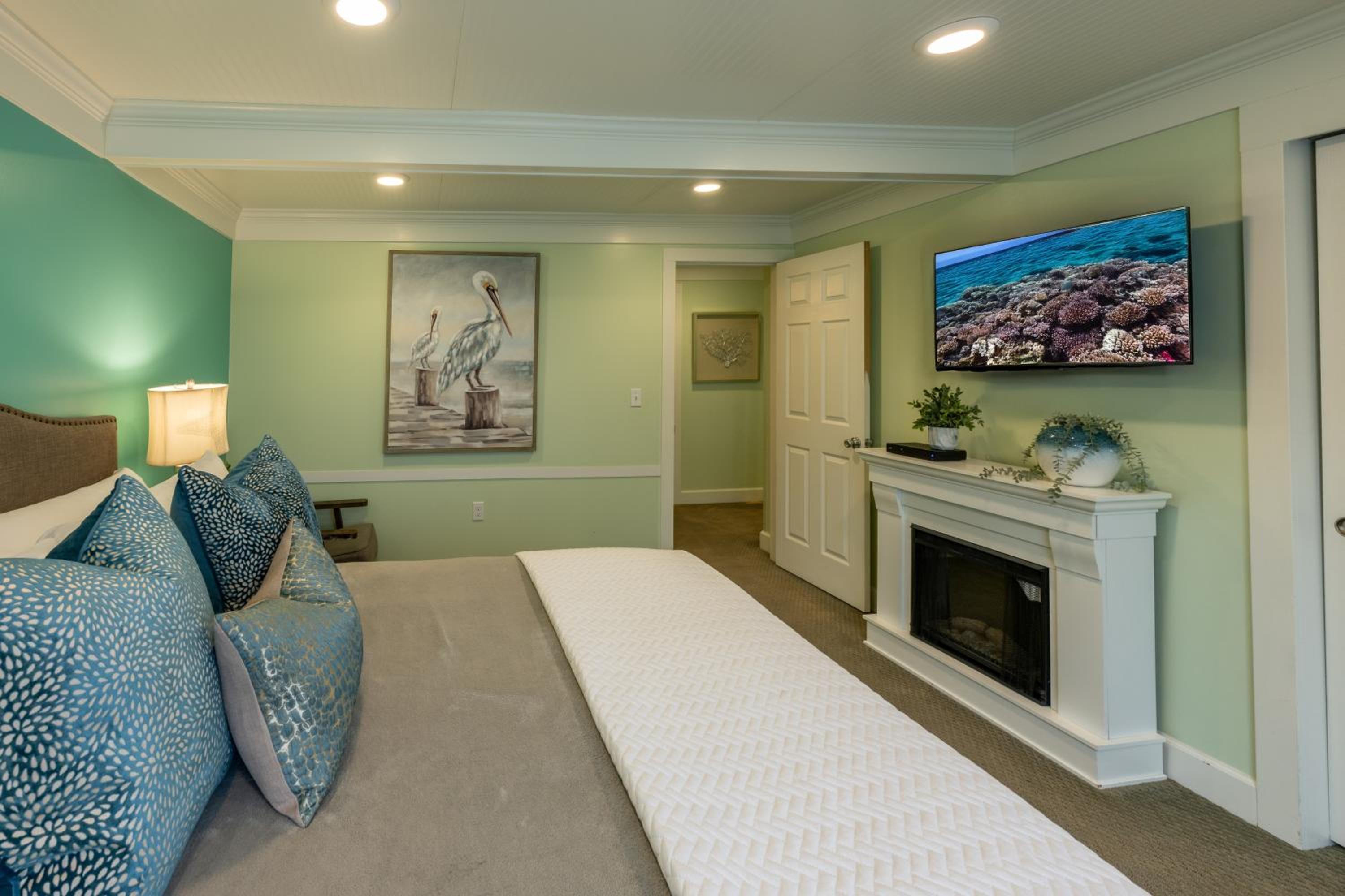 The Seaside Oceanfront Inn
