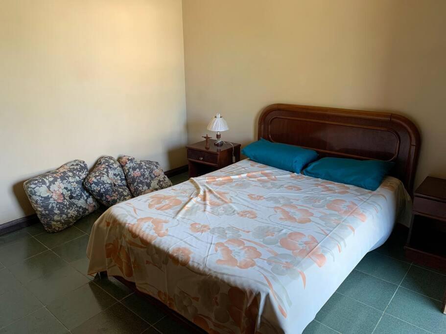Casa 5 dormitórios - Iguaba - Região dos Lagos