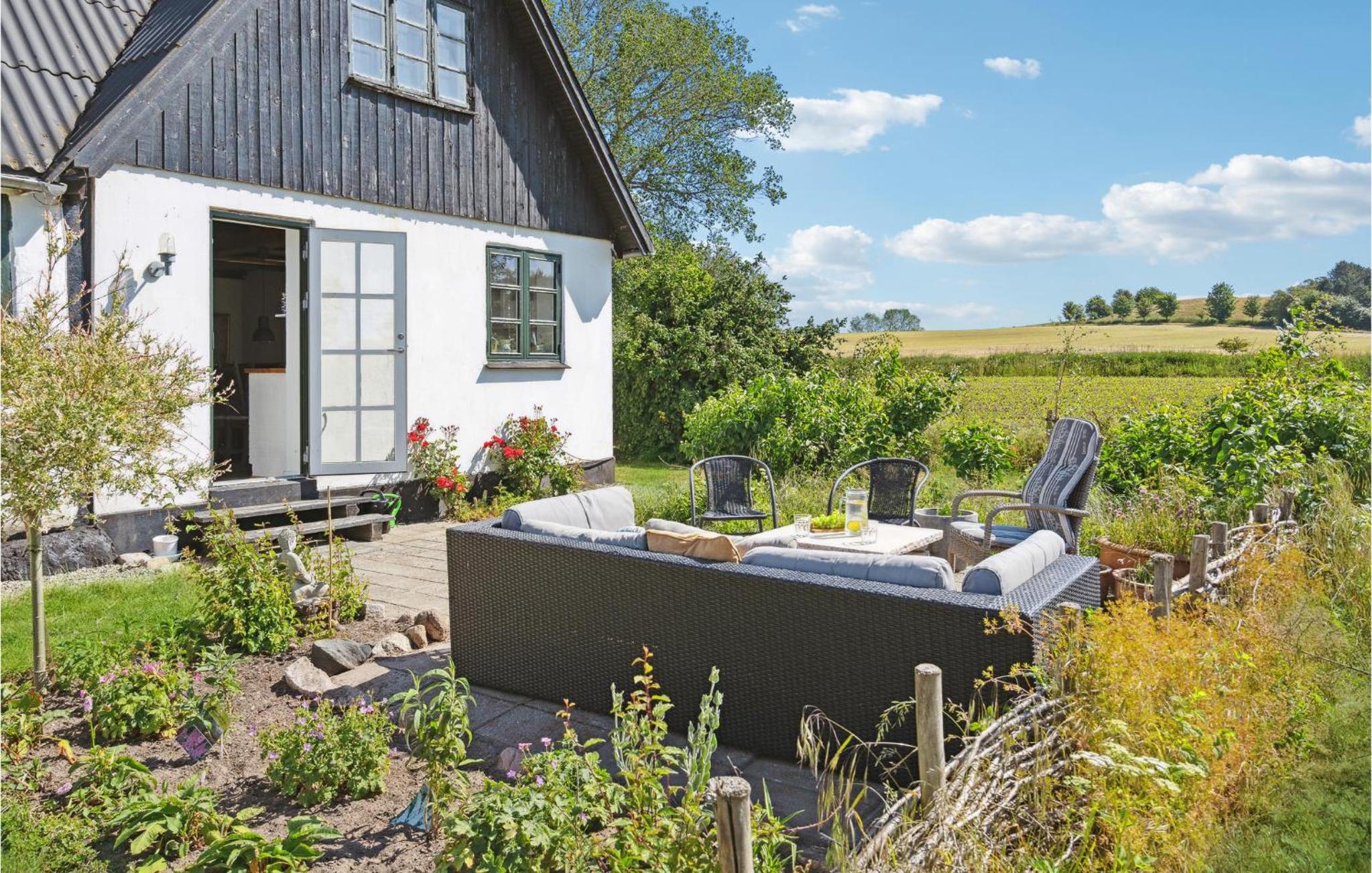 Beautiful Home In Lundby With Wifi