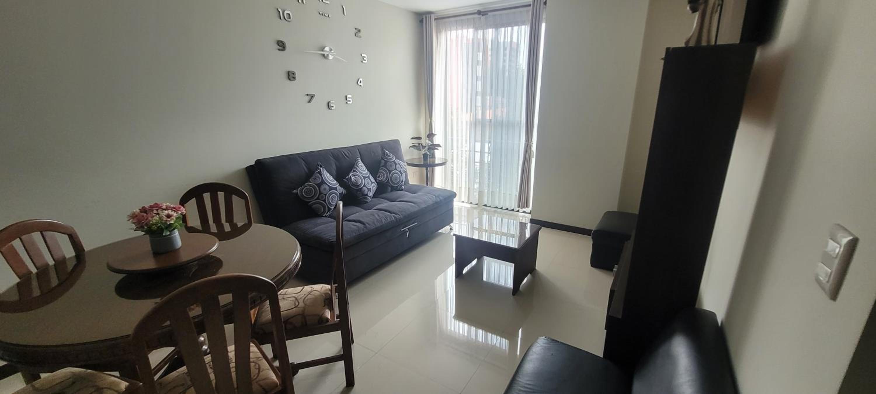 Elegante y Comodo Departamento Amoblado