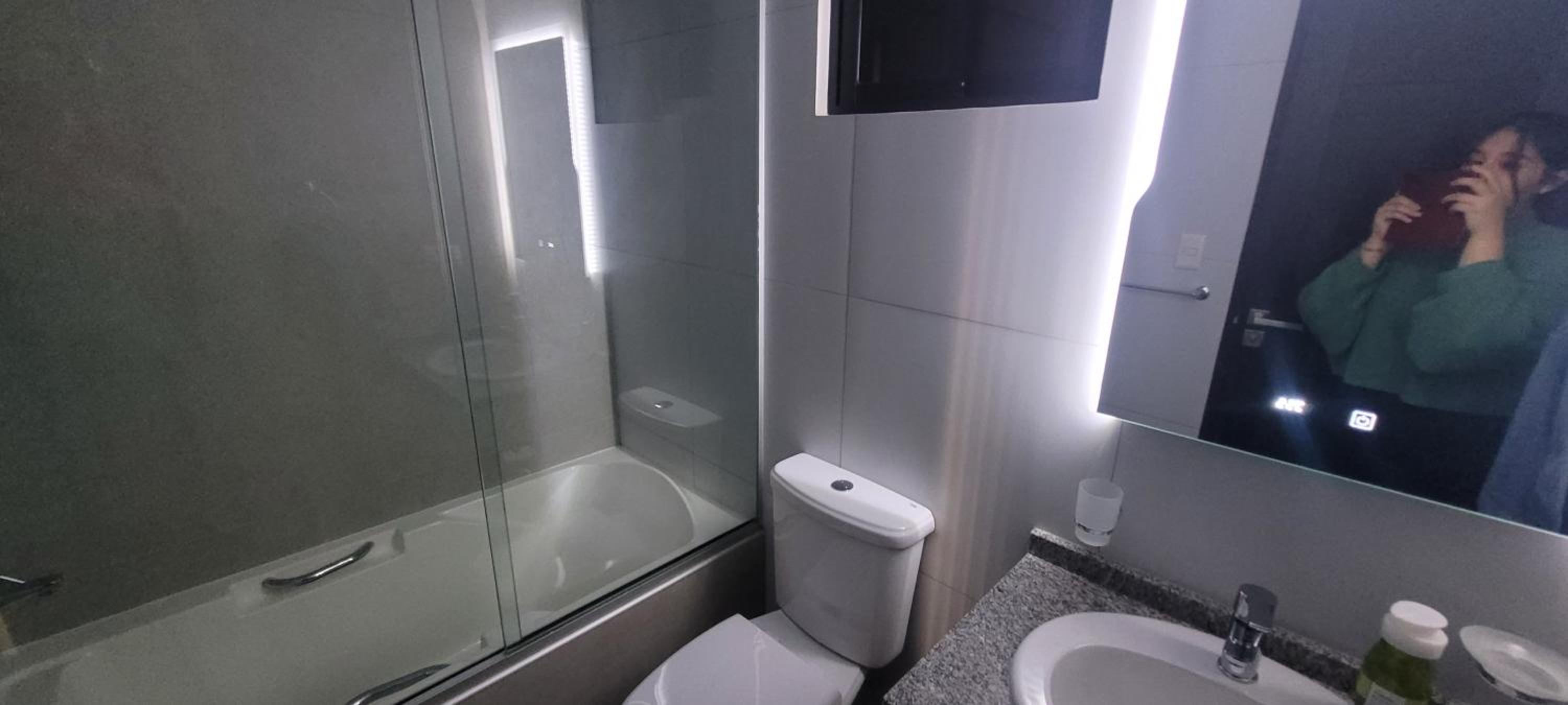 Elegante y Comodo Departamento Amoblado