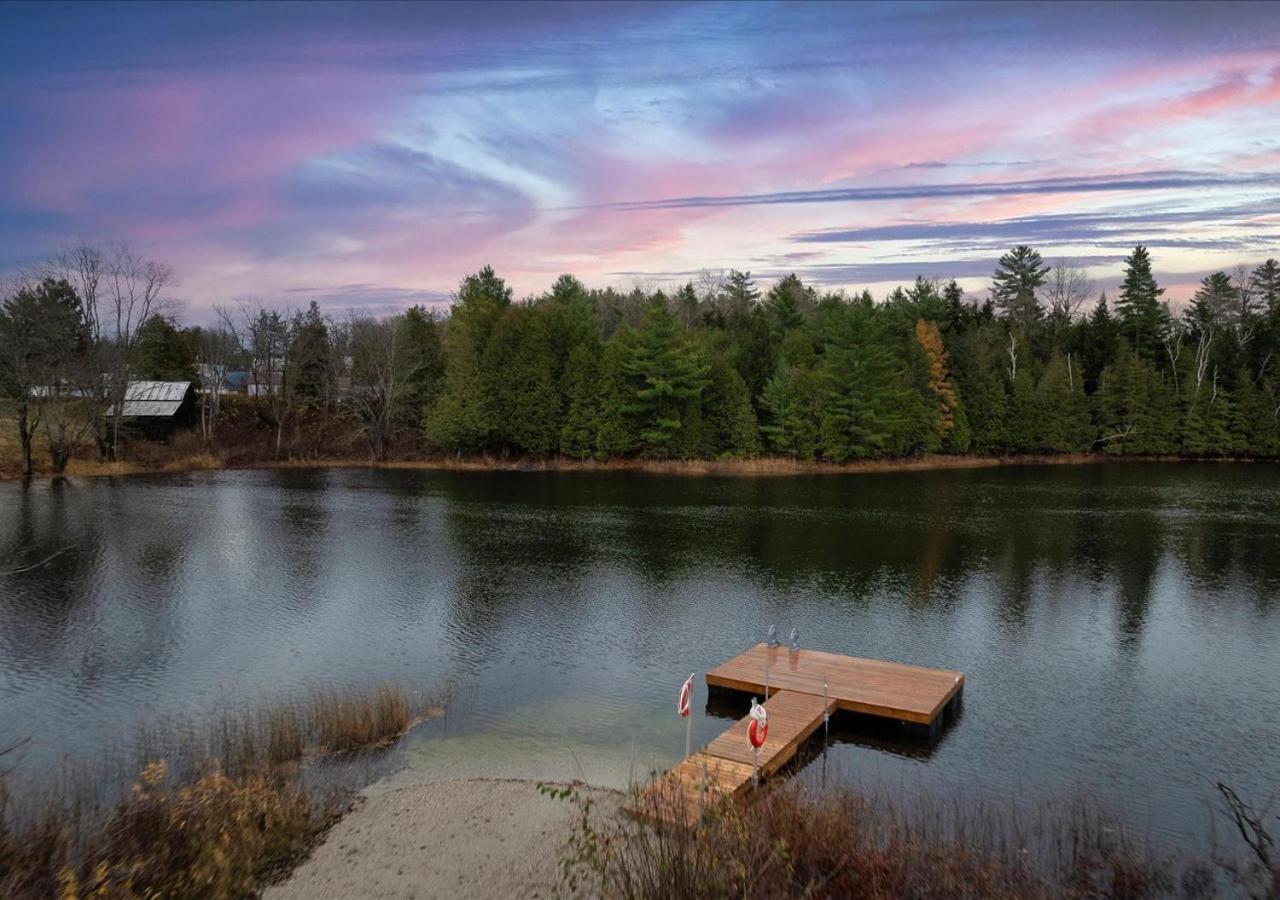 Snugly Valley -Waterfront at Ompah, North Frontenac, Ontario near Bon Echo