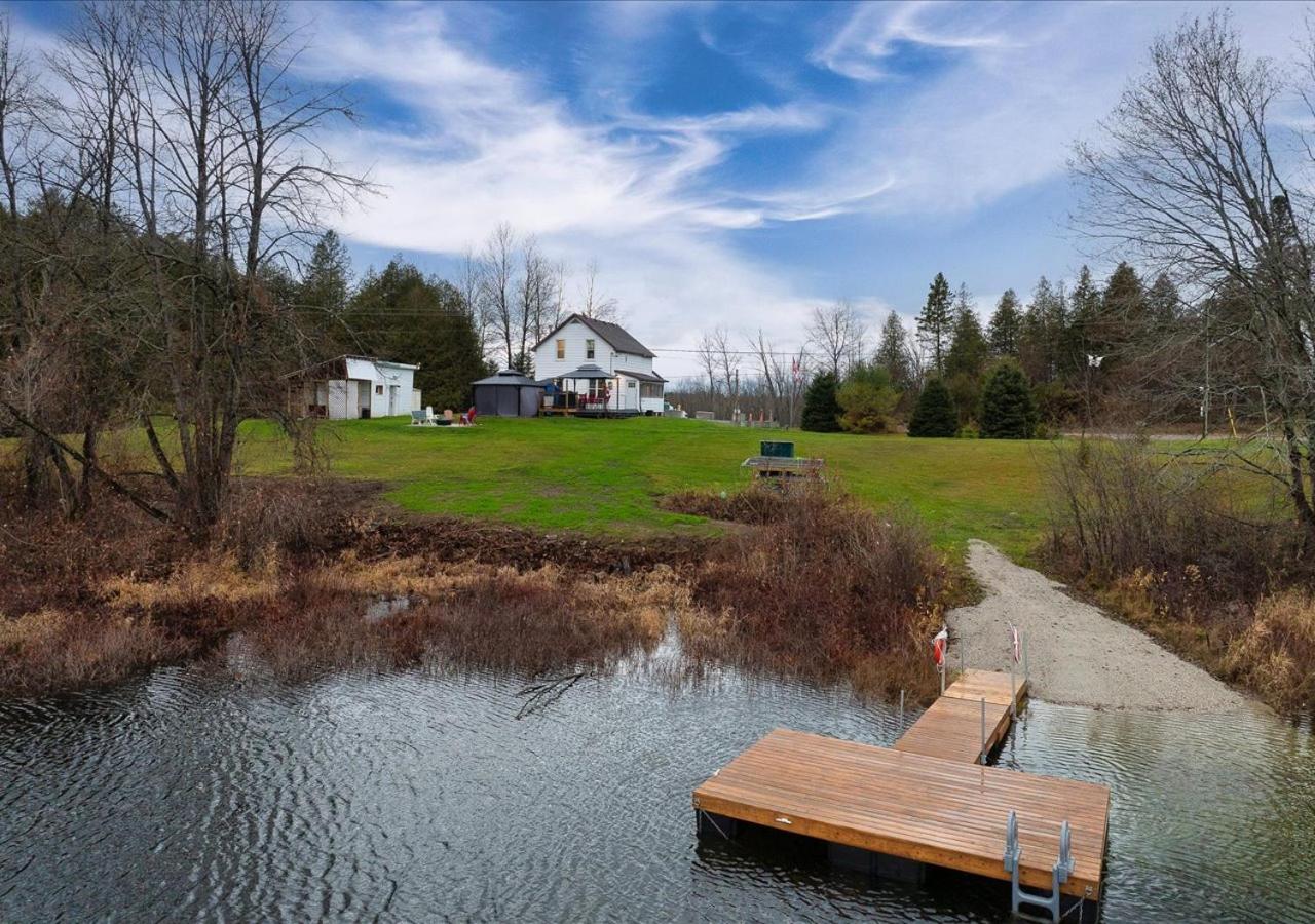 Snugly Valley -Waterfront at Ompah, North Frontenac, Ontario near Bon Echo
