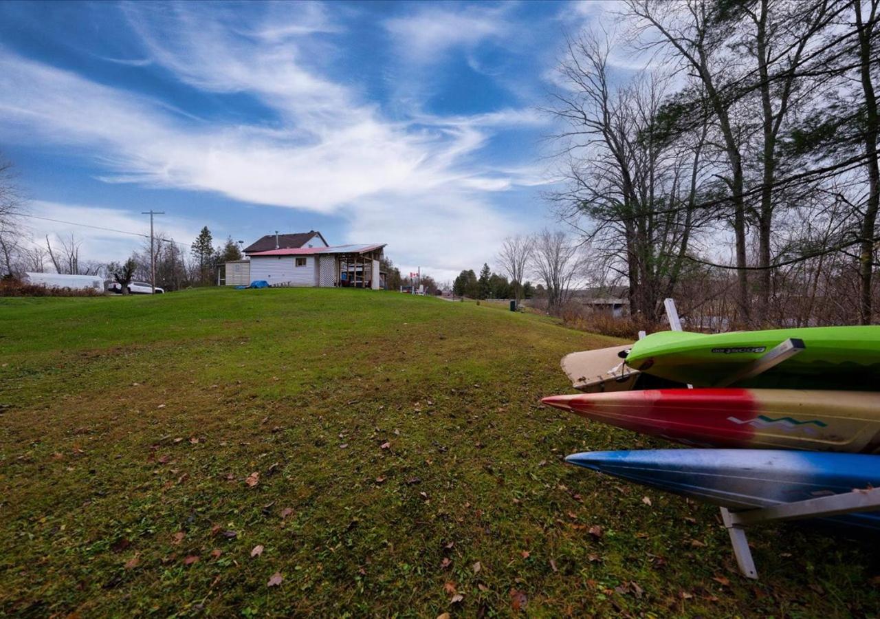 Snugly Valley -Waterfront at Ompah, North Frontenac, Ontario near Bon Echo