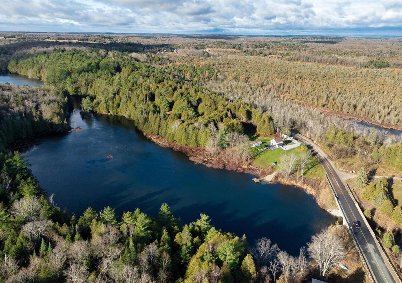 Snugly Valley -Waterfront at Ompah, North Frontenac, Ontario near Bon Echo