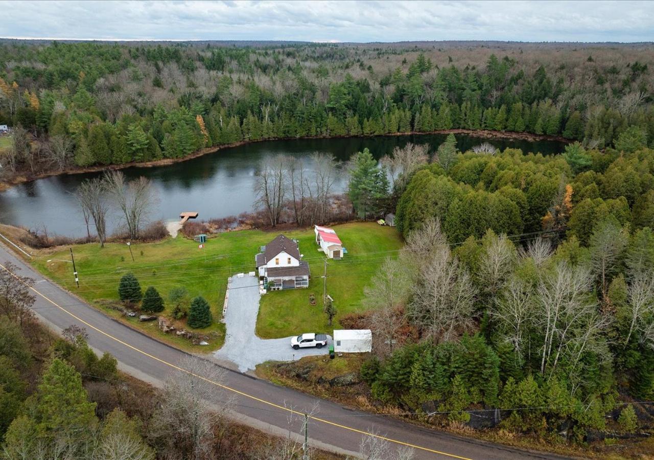 Snugly Valley -Waterfront at Ompah, North Frontenac, Ontario near Bon Echo