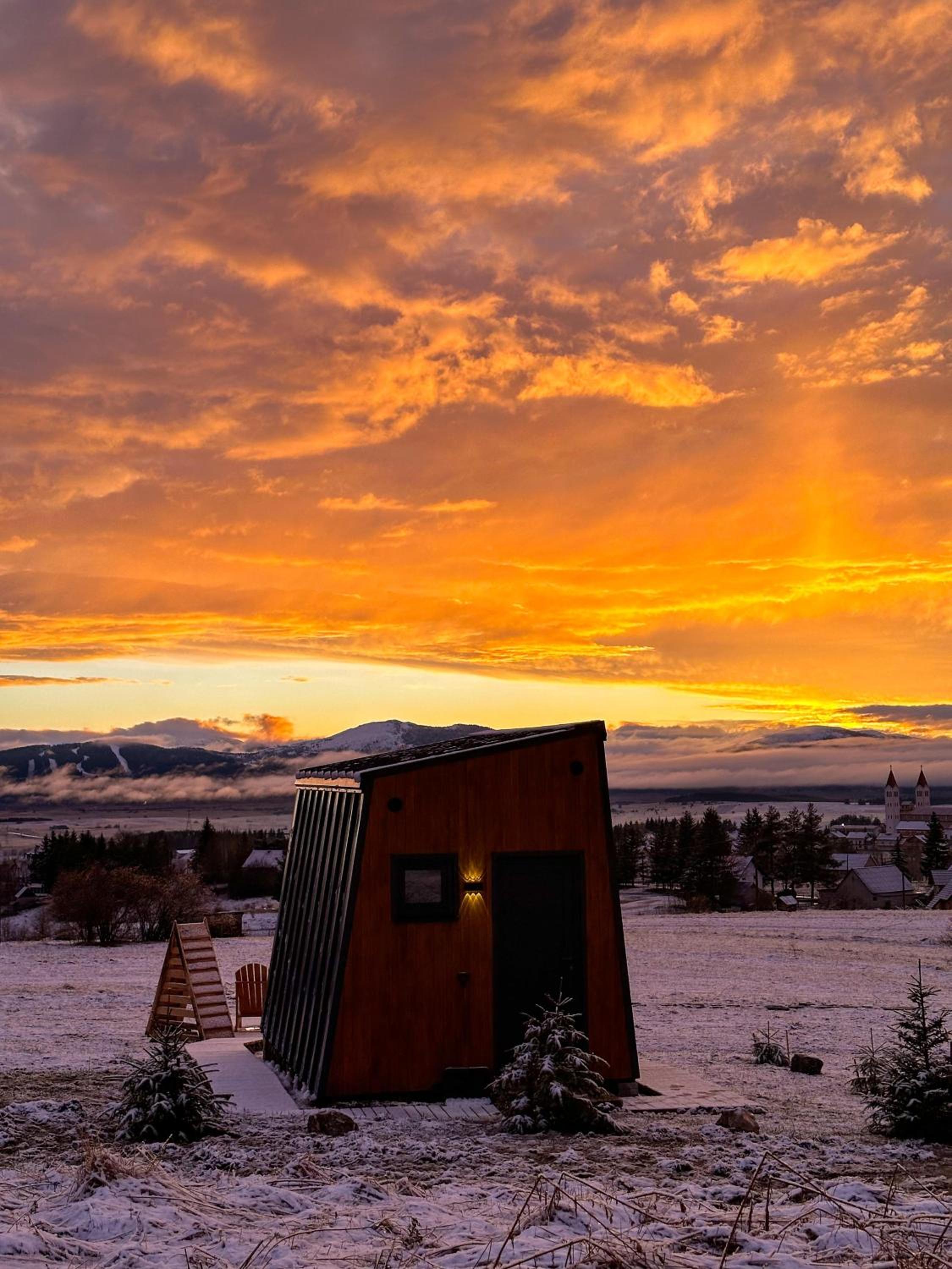 Tiny Glamp House - DANGUBA by IGLENA