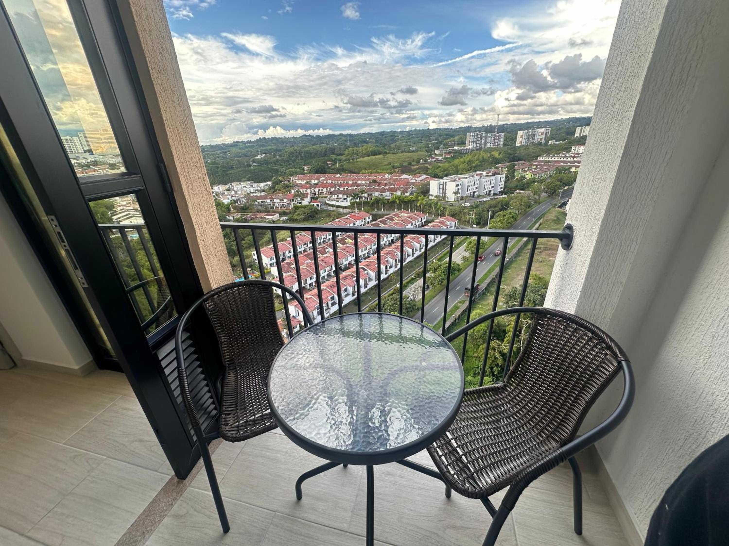 Amara804- Increible apartamento en Laureles con linda vista