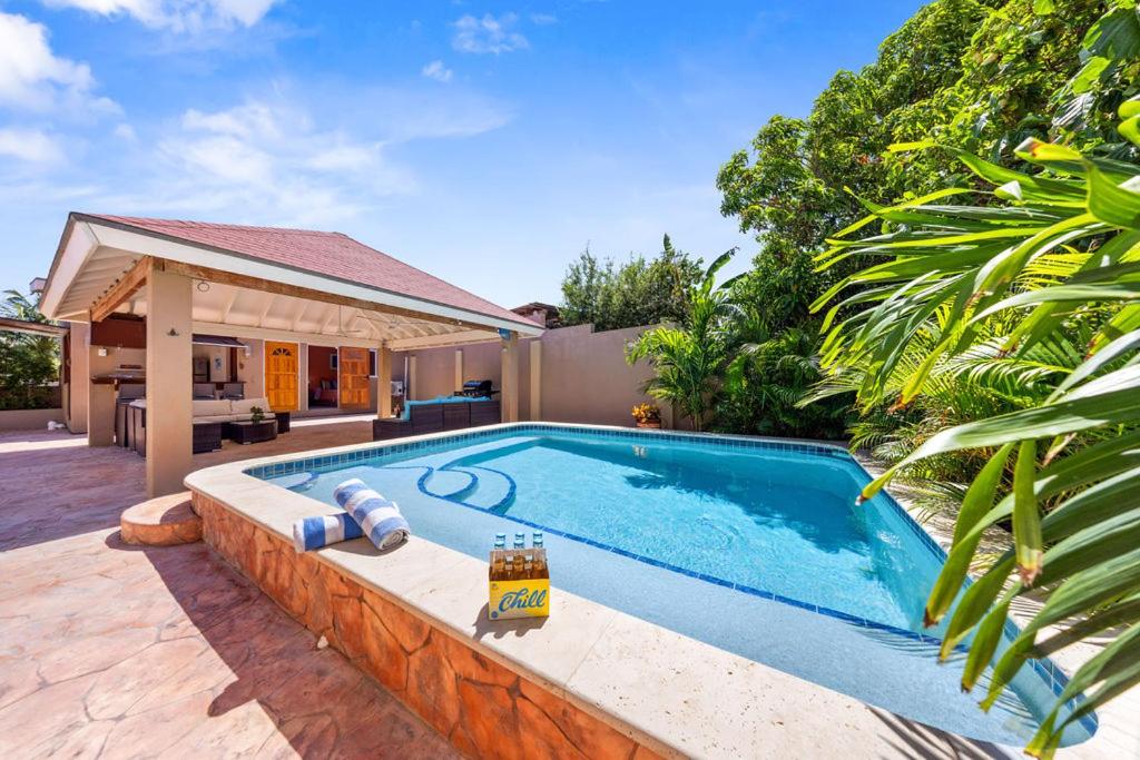 Bubali Breeze Stunning Private Villa with pool