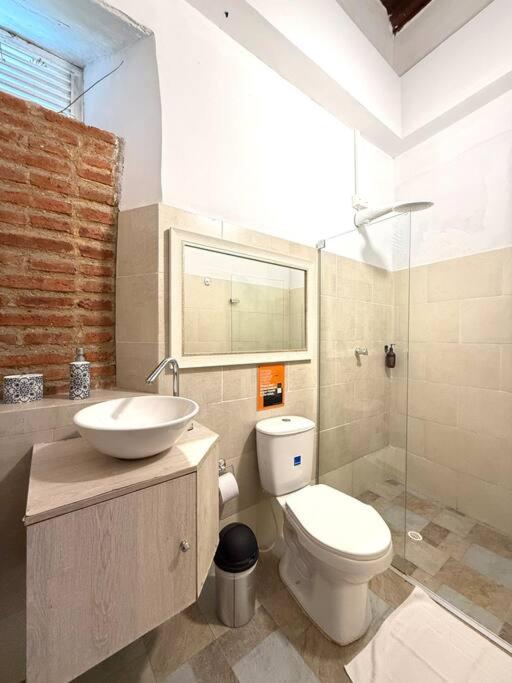 Casa Mayor, Aldaba Selection