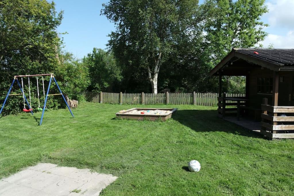 Bensersiel Ferienwohnung Pirat mit Terrasse