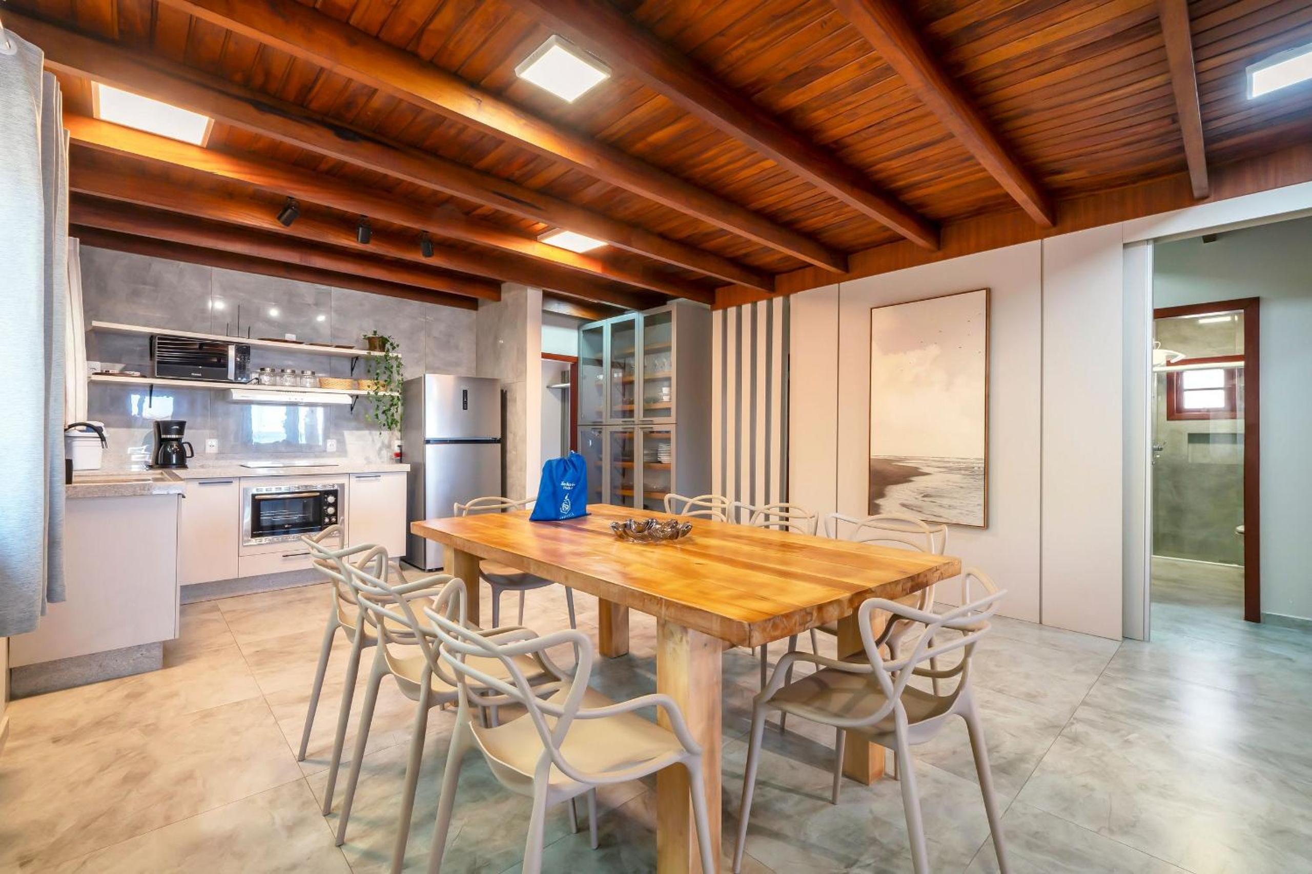 Casa Beira mar, com Jacuzzi no centro de Bombinhas